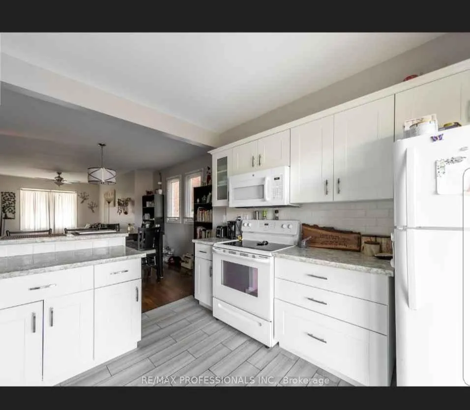 Photo 6 of Unit MAIN, 1371 Marentette, Windsor — HOMEH