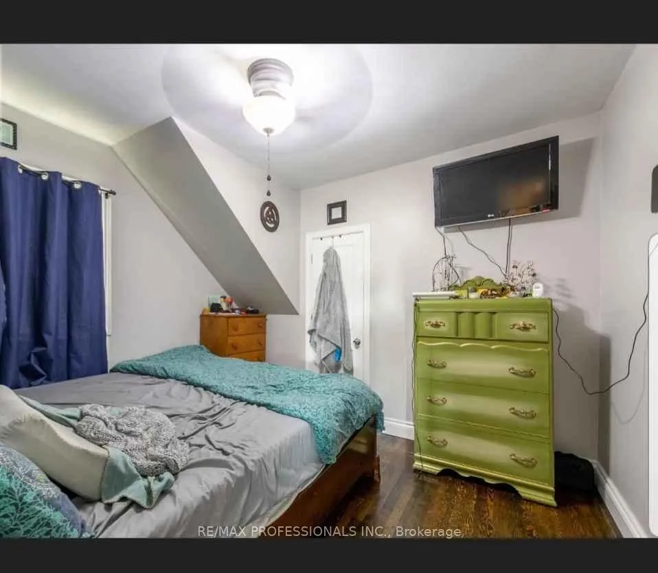 Photo 9 of Unit MAIN, 1371 Marentette, Windsor — HOMEH