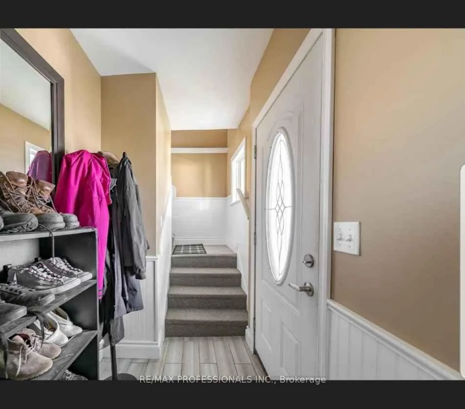 Photo 11 of Unit MAIN, 1371 Marentette, Windsor — HOMEH