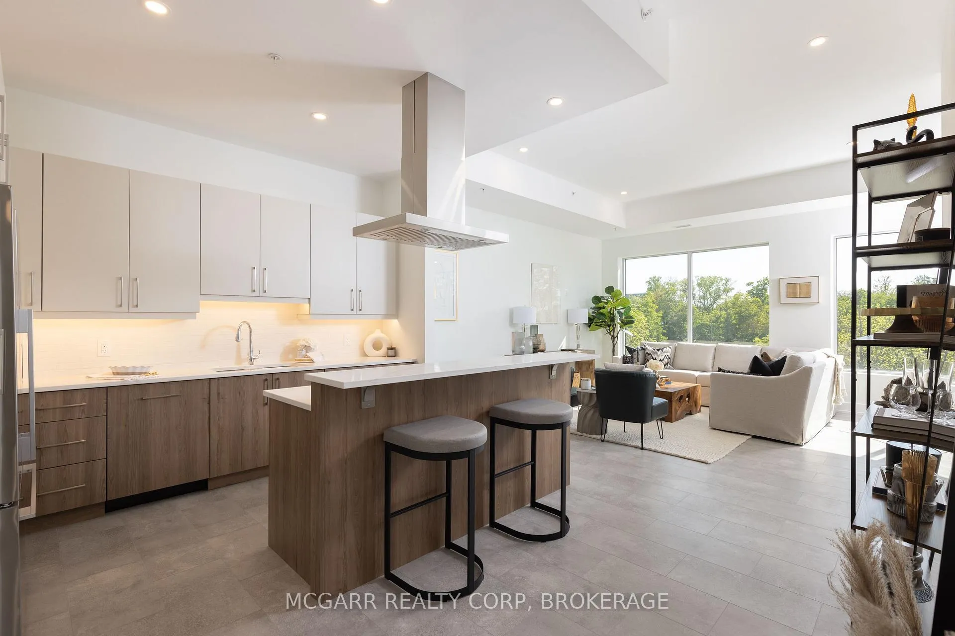 Photo 6 of Unit 403, 77 Yates Street, St. Catharines, Downtown — HOMEH
