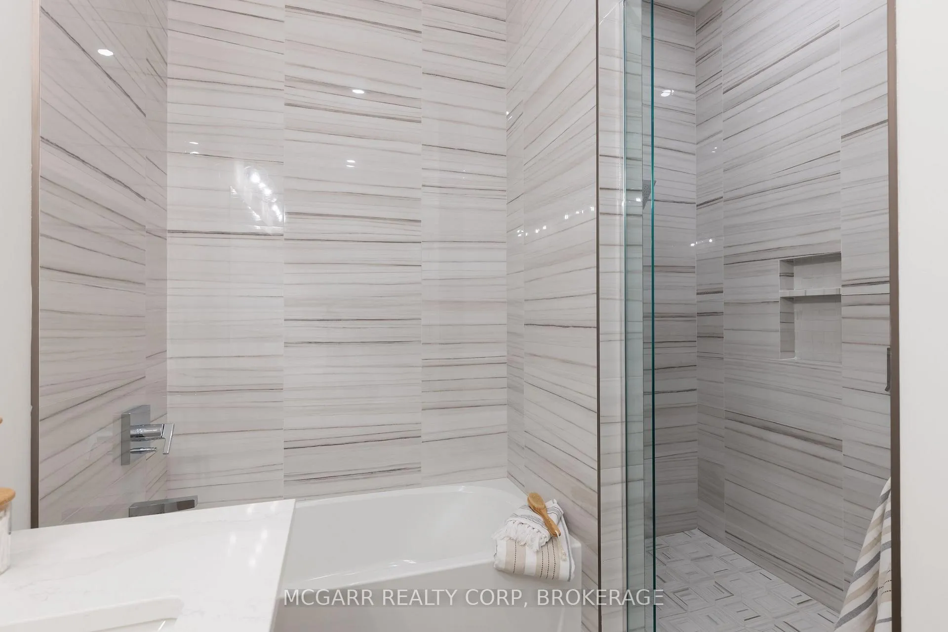 Photo 24 of Unit 403, 77 Yates Street, St. Catharines, Downtown — HOMEH