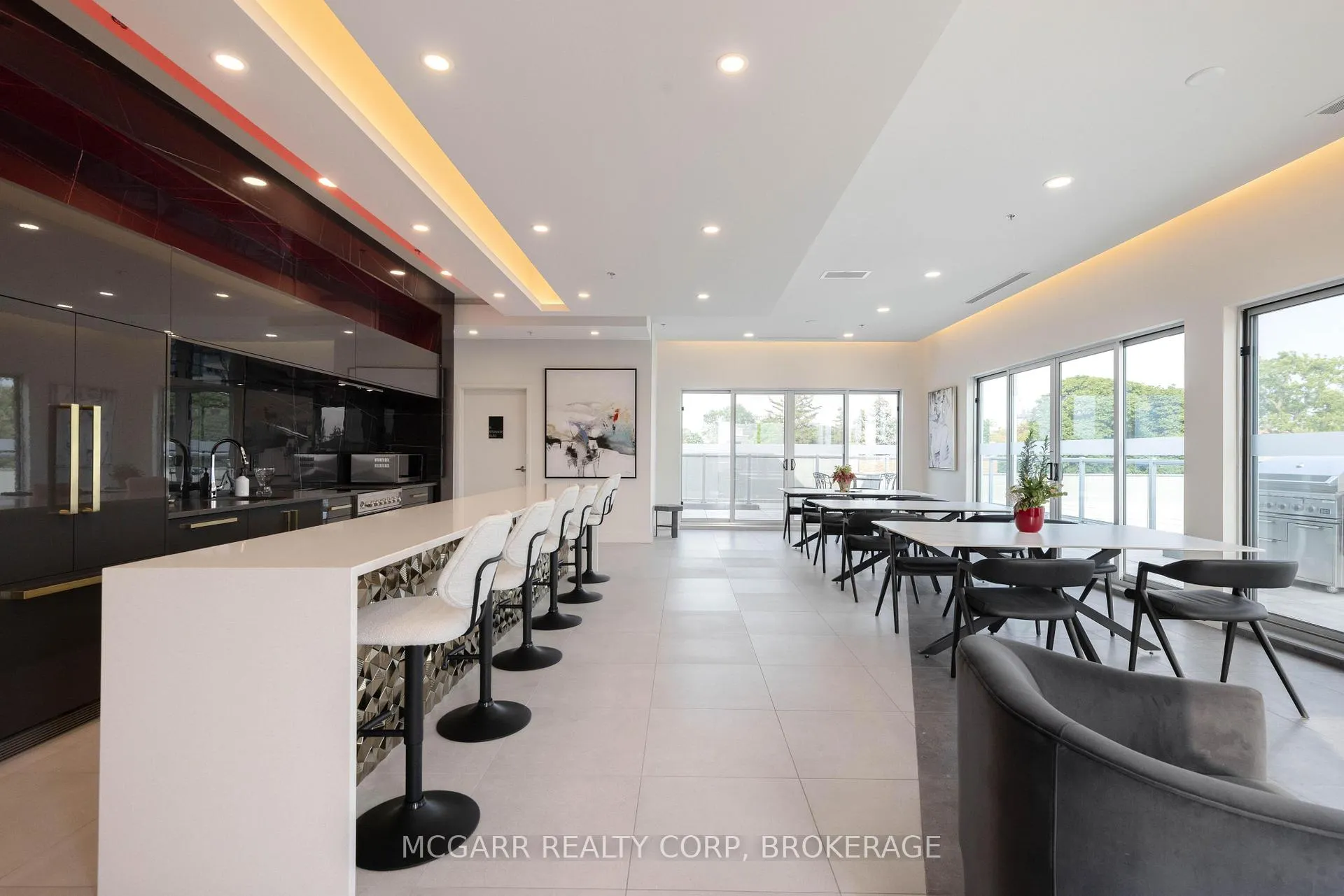 Photo 28 of Unit 403, 77 Yates Street, St. Catharines, Downtown — HOMEH