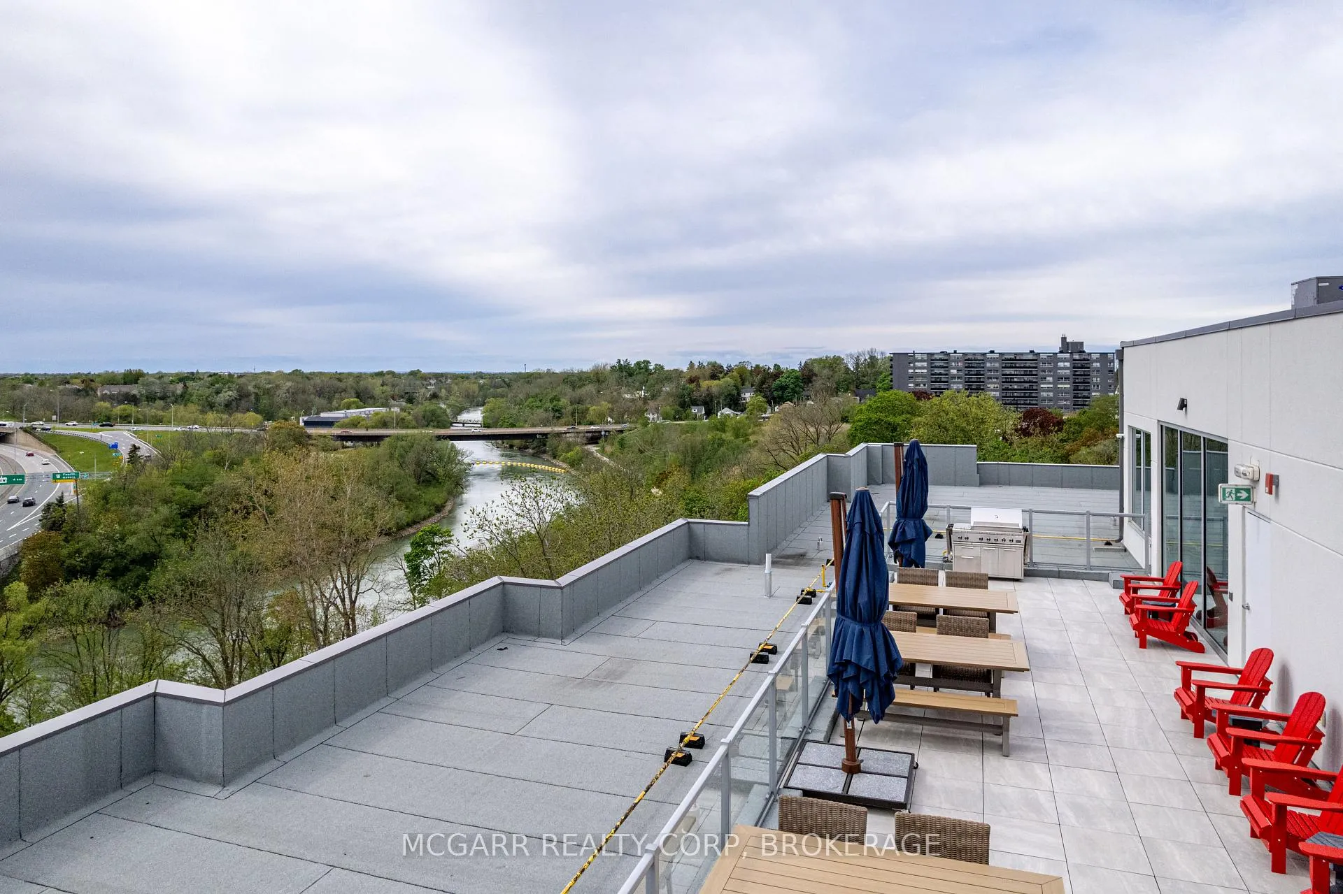 Photo 34 of Unit 403, 77 Yates Street, St. Catharines, Downtown — HOMEH