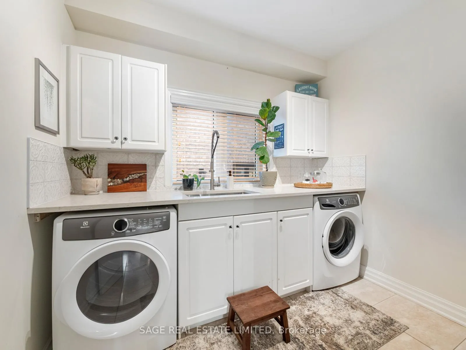 Photo 18 of 1789 Pine Grove Avenue, Pickering, Highbush — HOMEH