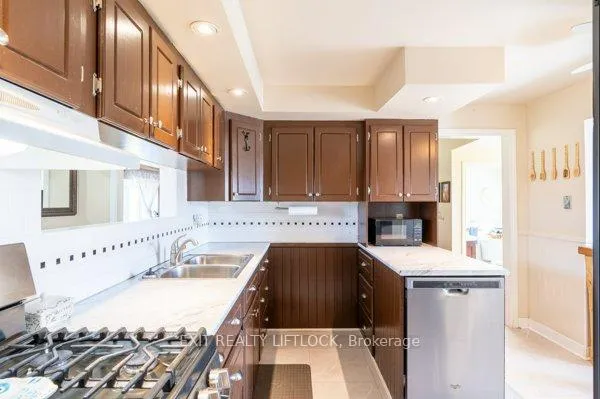 Photo 10 of 71 High Street, Clarington, Bowmanville — HOMEH