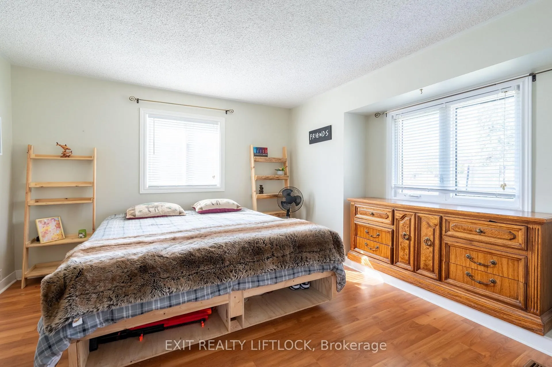 Photo 13 of 71 High Street, Clarington, Bowmanville — HOMEH