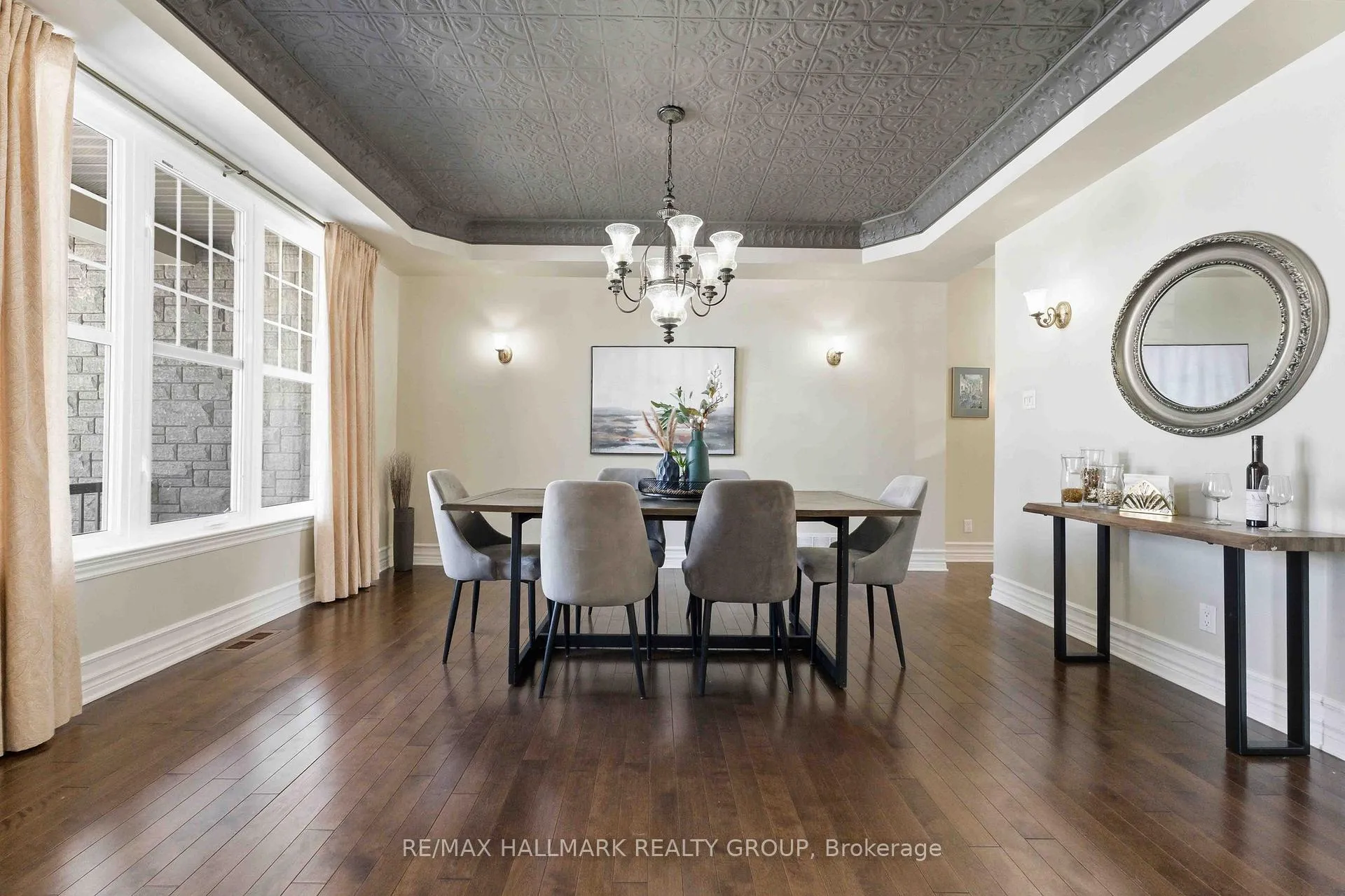 Photo 4 of 84 Chanonhouse Drive, Ottawa, Richmond — HOMEH