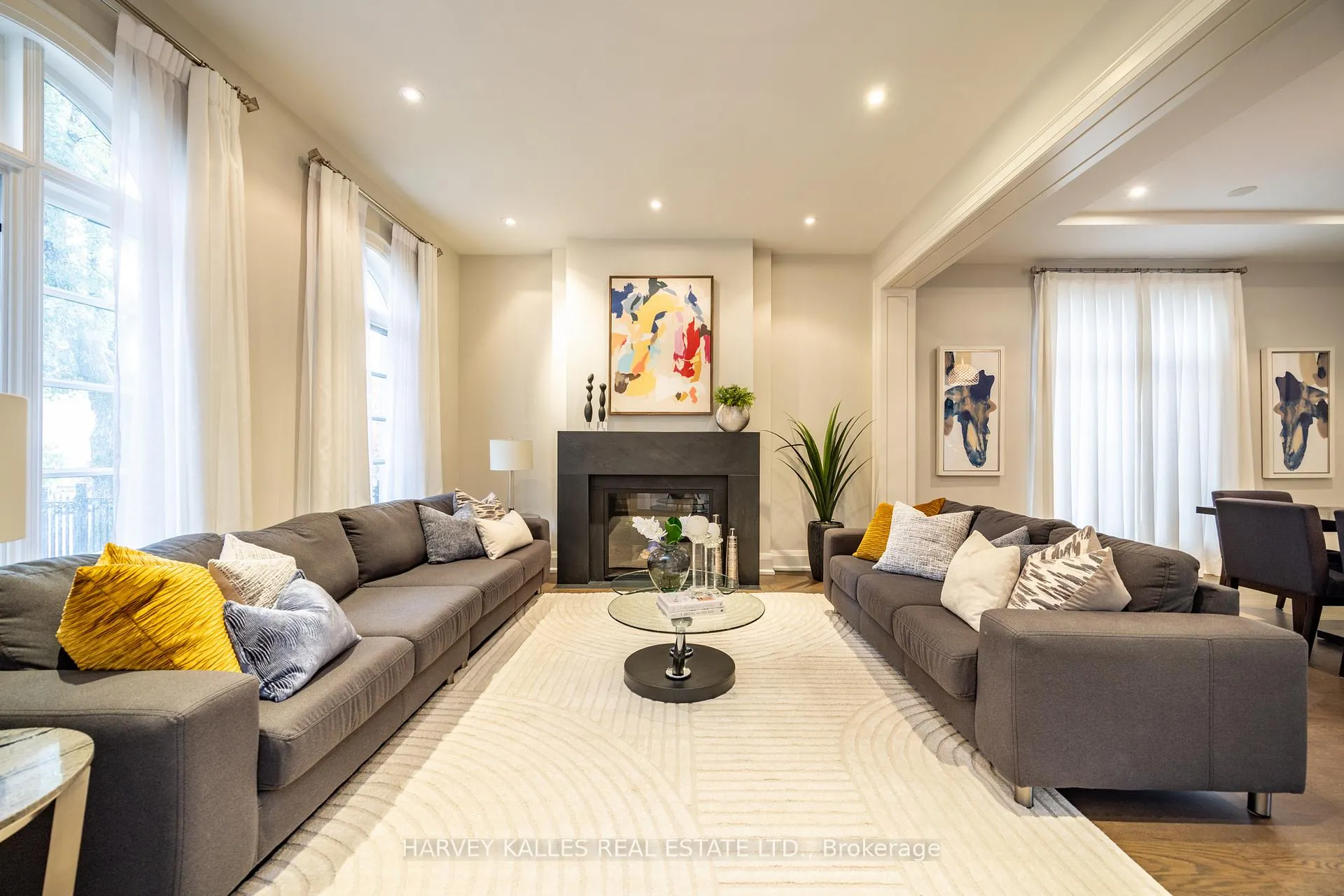 Photo 6 of 14 Sulgrave Crescent, North York, St. Andrew-Windfields — HOMEH