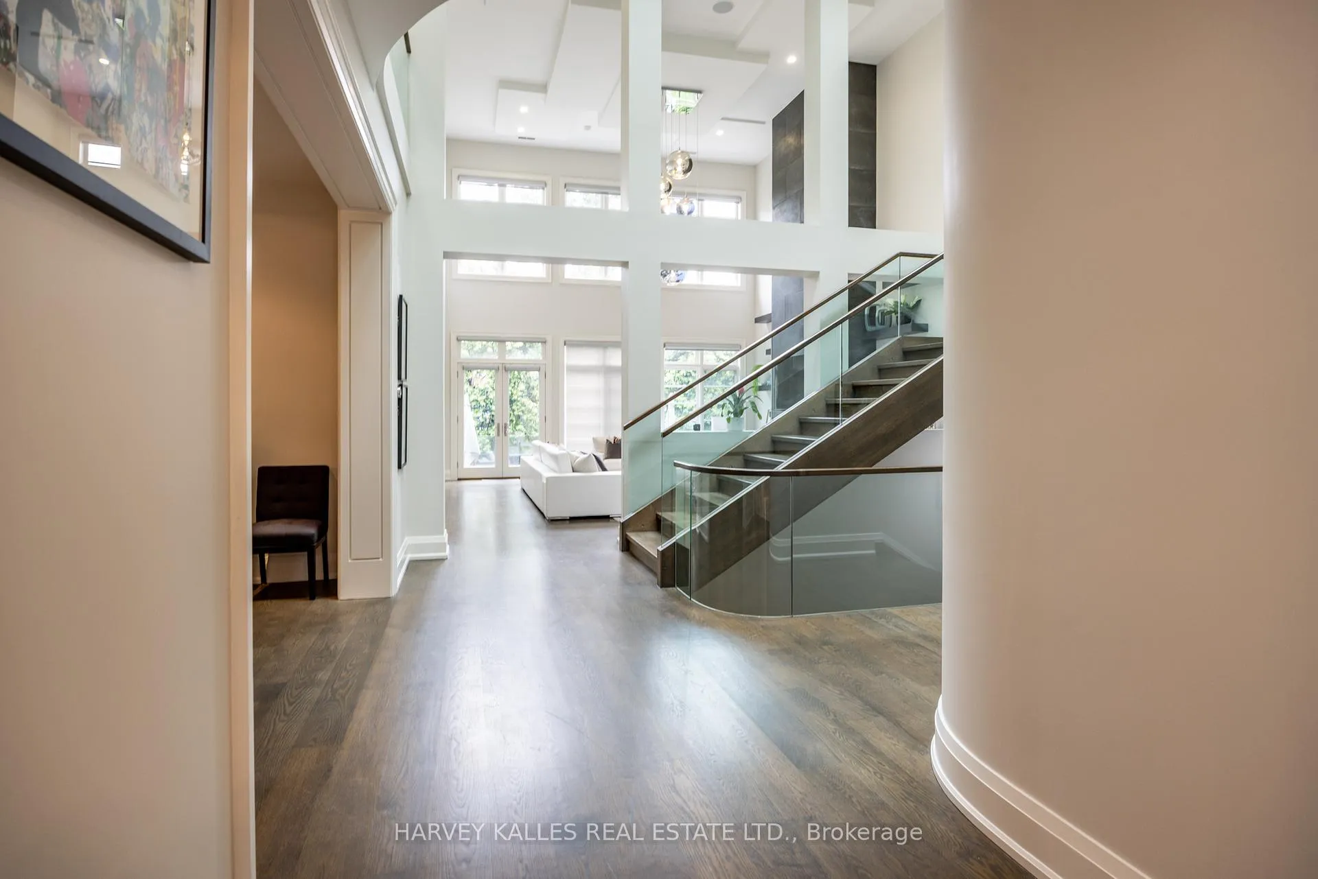 Photo 11 of 14 Sulgrave Crescent, North York, St. Andrew-Windfields — HOMEH