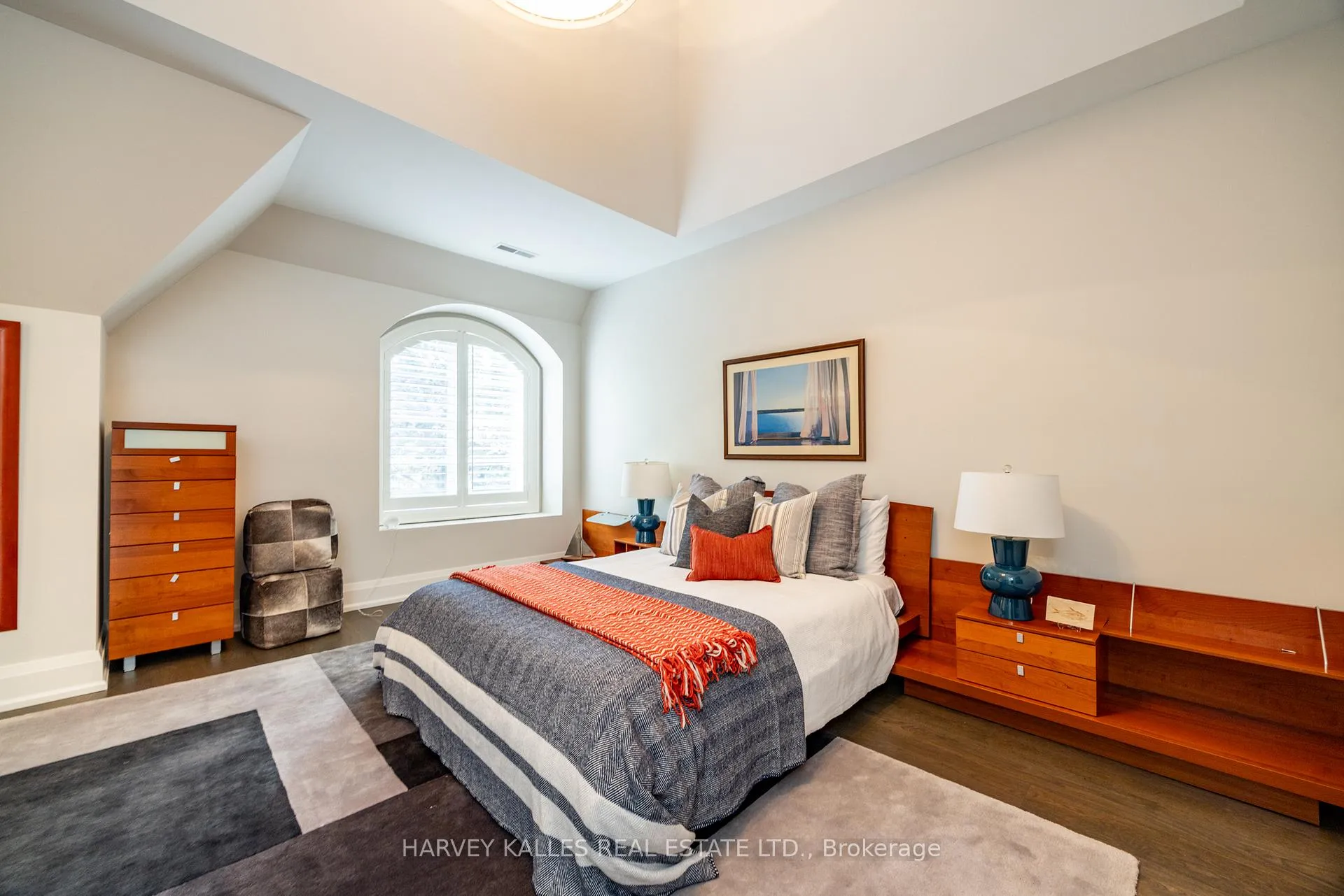 Photo 31 of 14 Sulgrave Crescent, North York, St. Andrew-Windfields — HOMEH