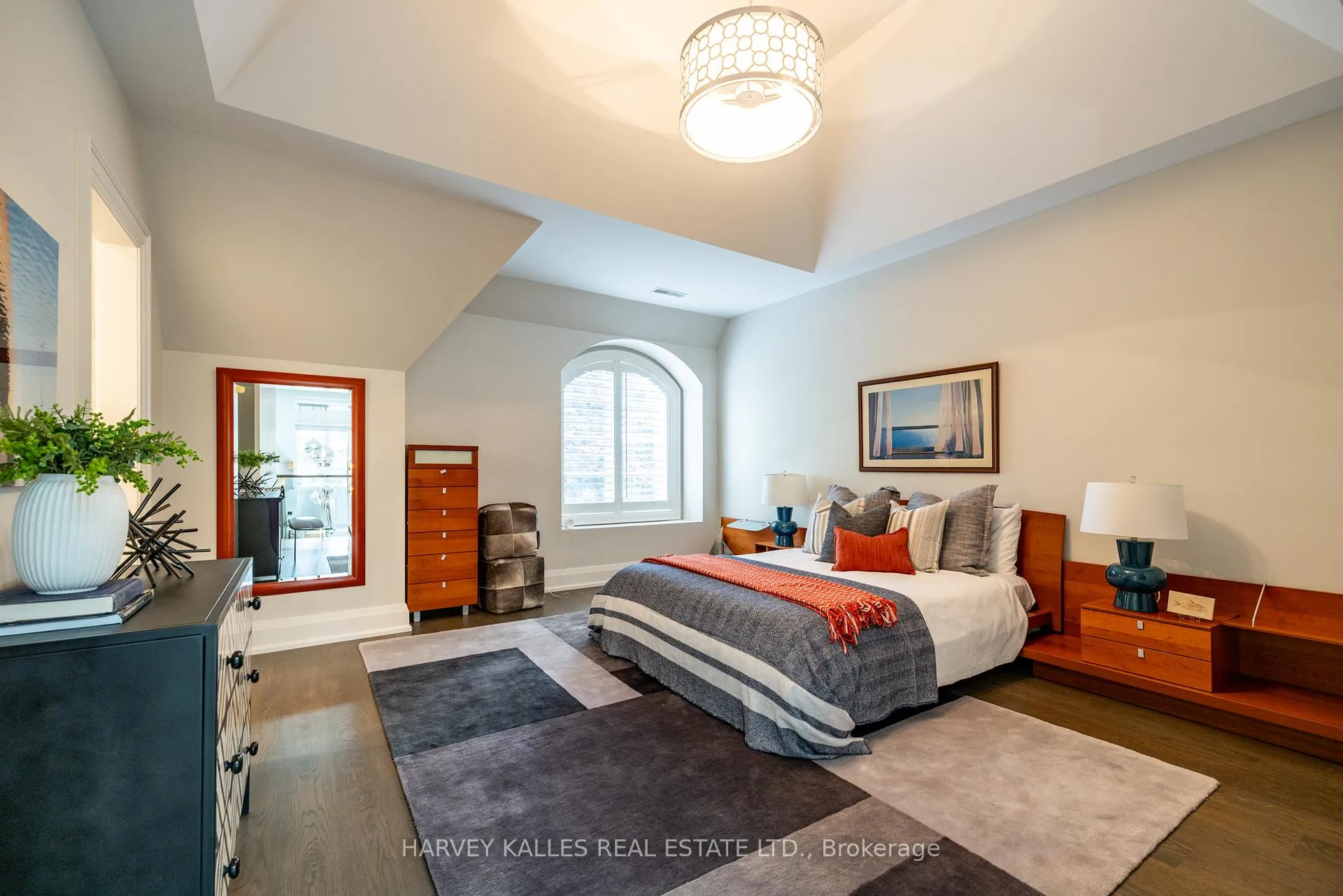 Photo 32 of 14 Sulgrave Crescent, North York, St. Andrew-Windfields — HOMEH
