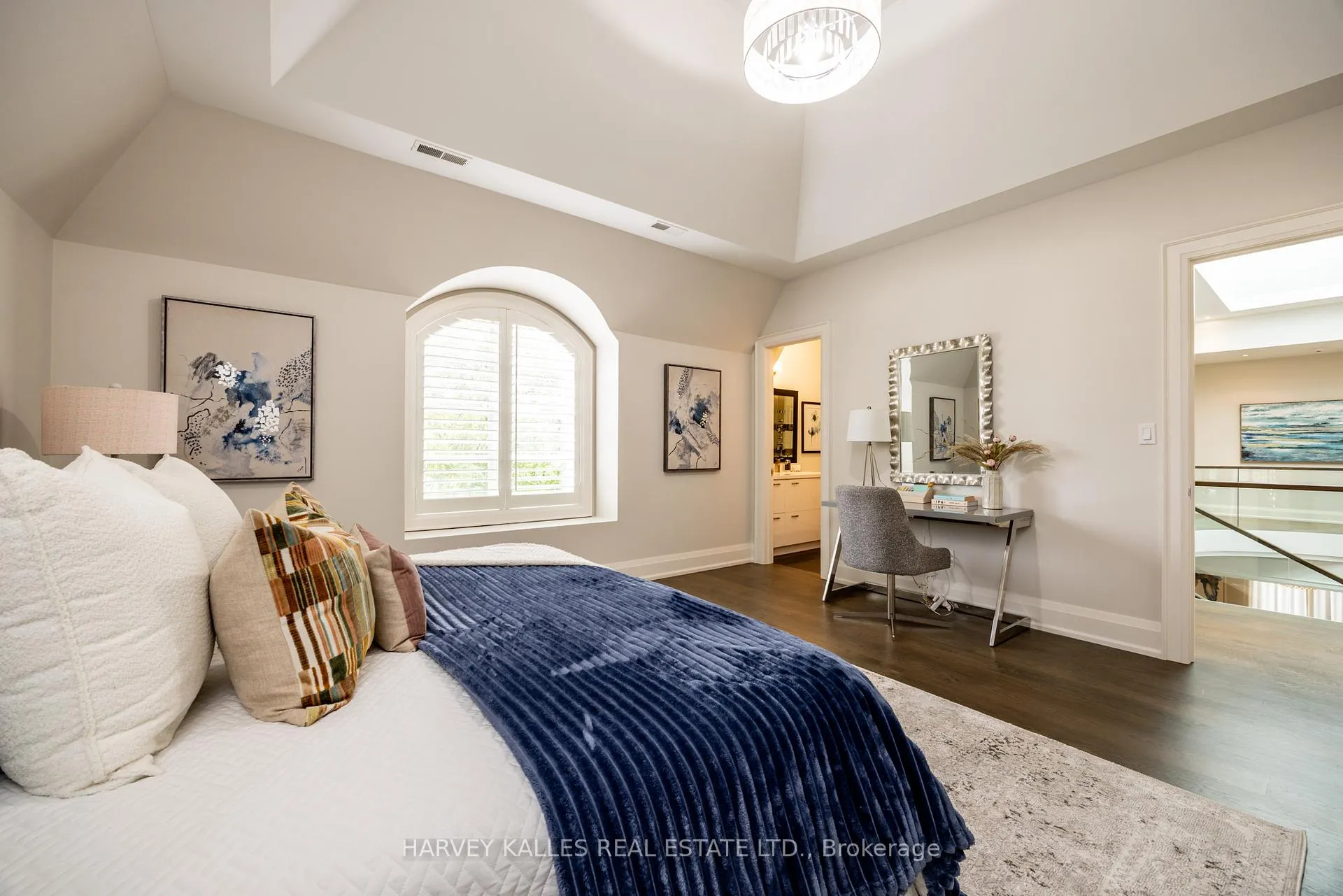Photo 33 of 14 Sulgrave Crescent, North York, St. Andrew-Windfields — HOMEH
