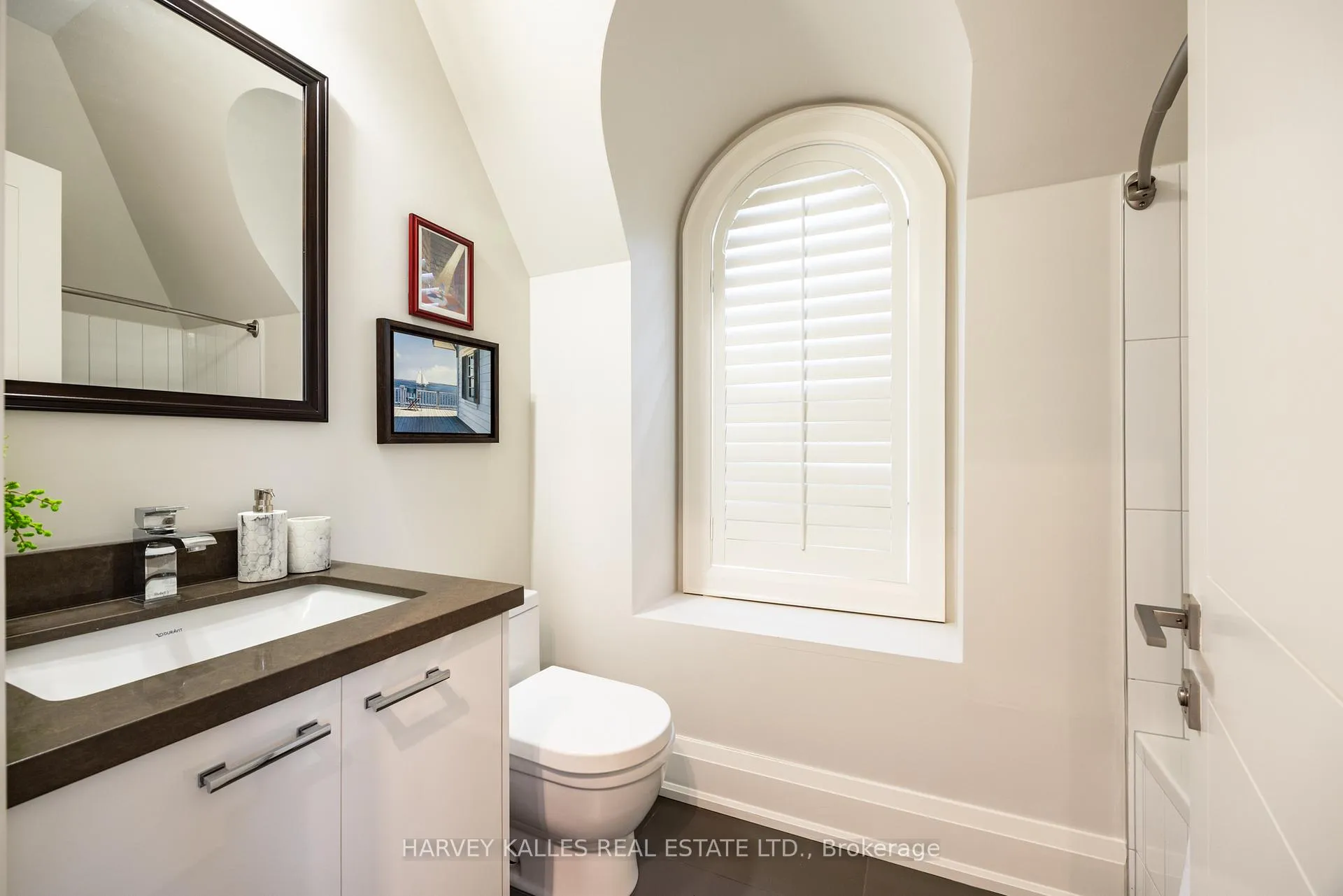 Photo 35 of 14 Sulgrave Crescent, North York, St. Andrew-Windfields — HOMEH