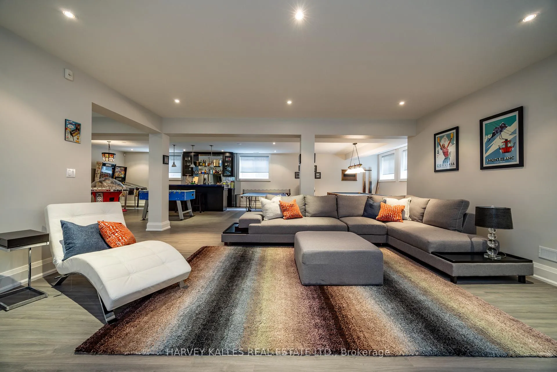 Photo 38 of 14 Sulgrave Crescent, North York, St. Andrew-Windfields — HOMEH