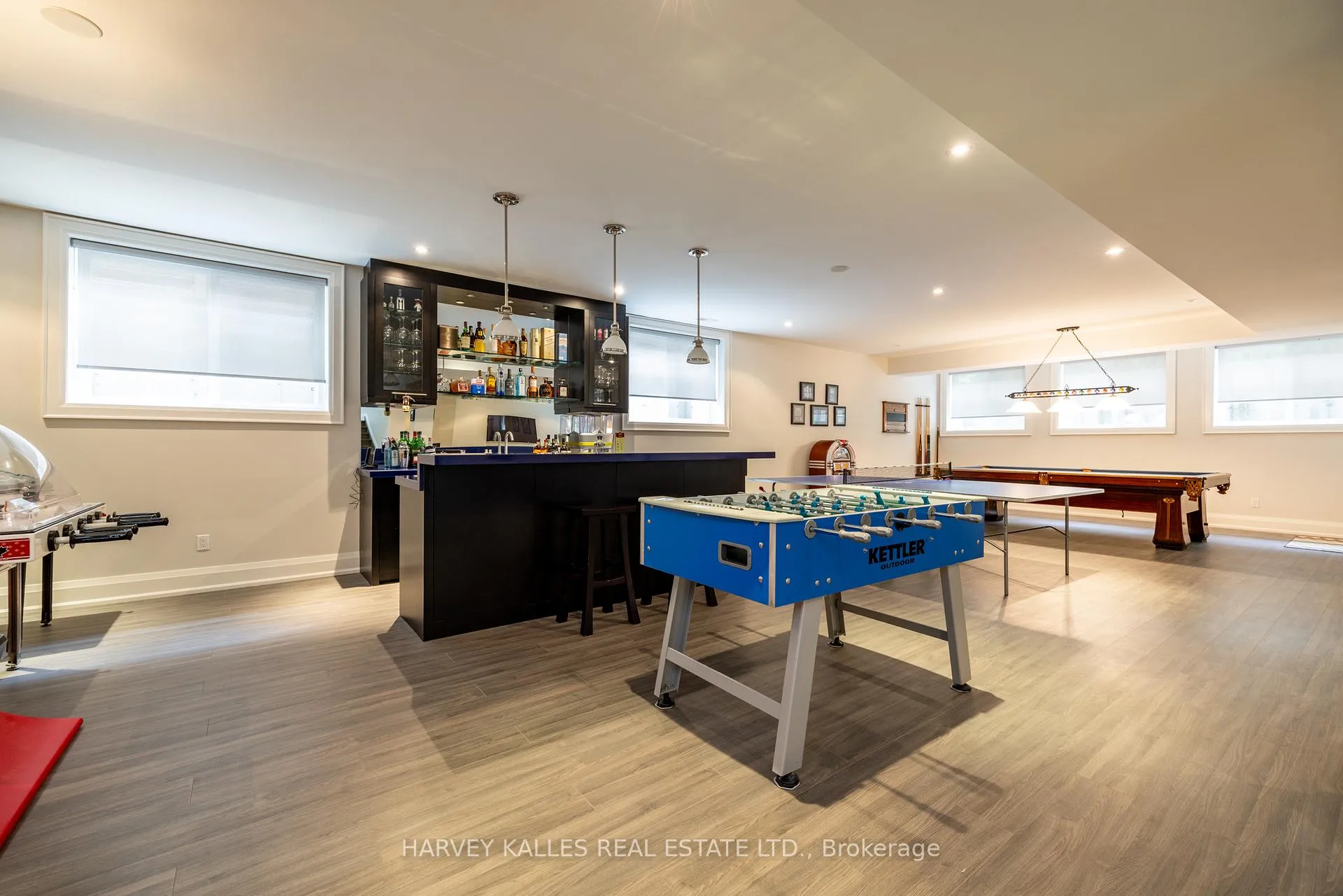 Photo 42 of 14 Sulgrave Crescent, North York, St. Andrew-Windfields — HOMEH