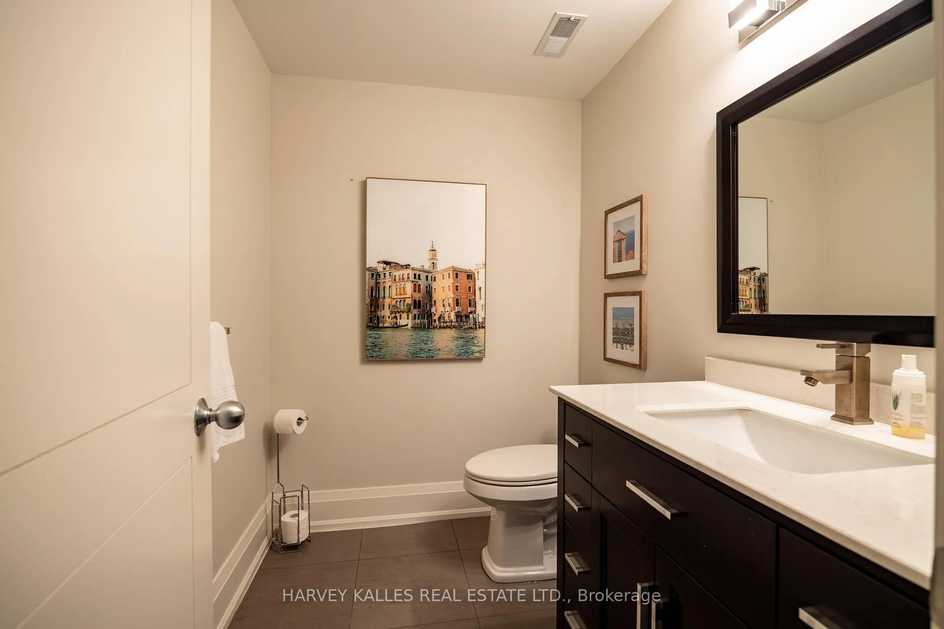 Photo 43 of 14 Sulgrave Crescent, North York, St. Andrew-Windfields — HOMEH