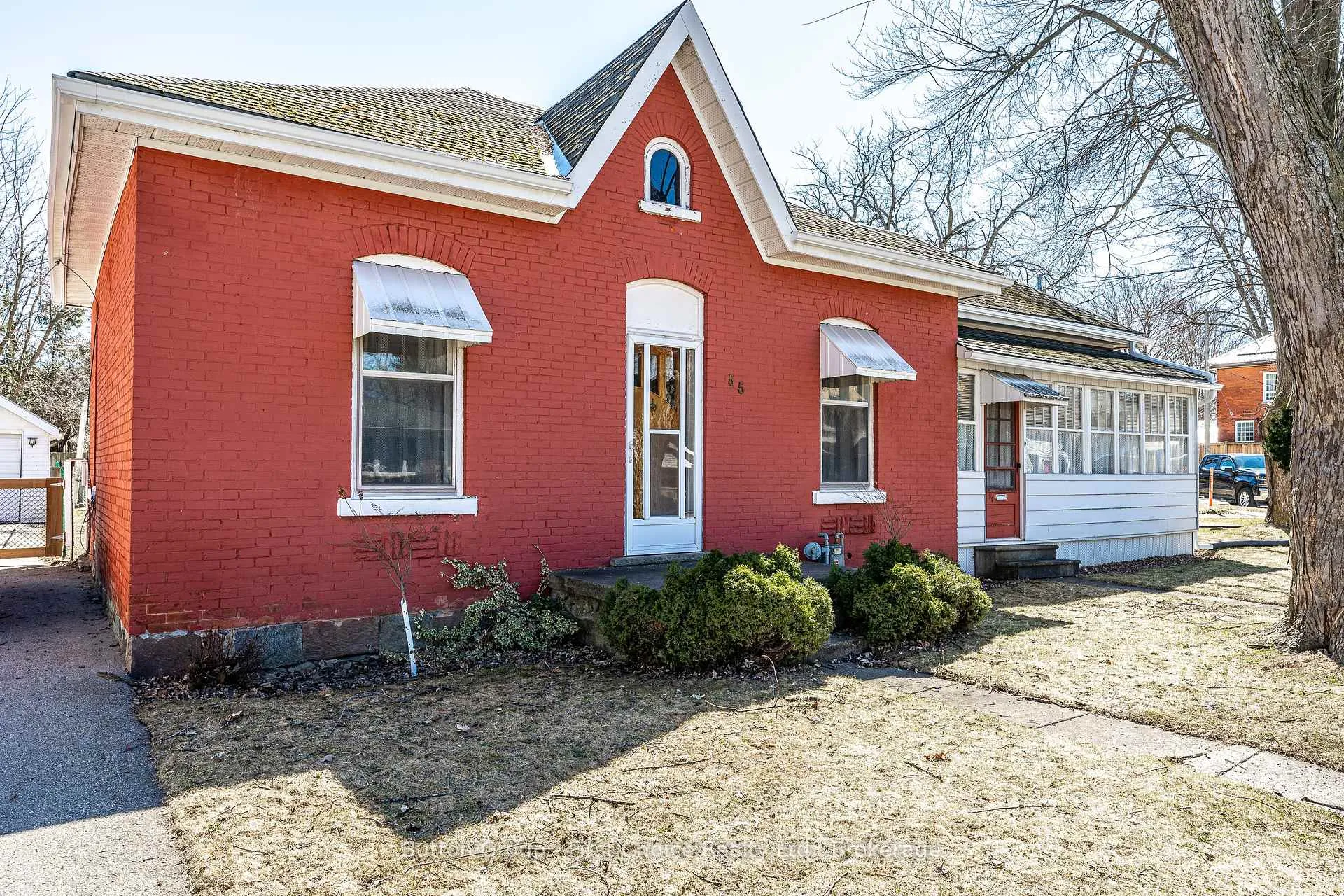 Photo 1 of 55 Dufferin Street, Stratford — HOMEH