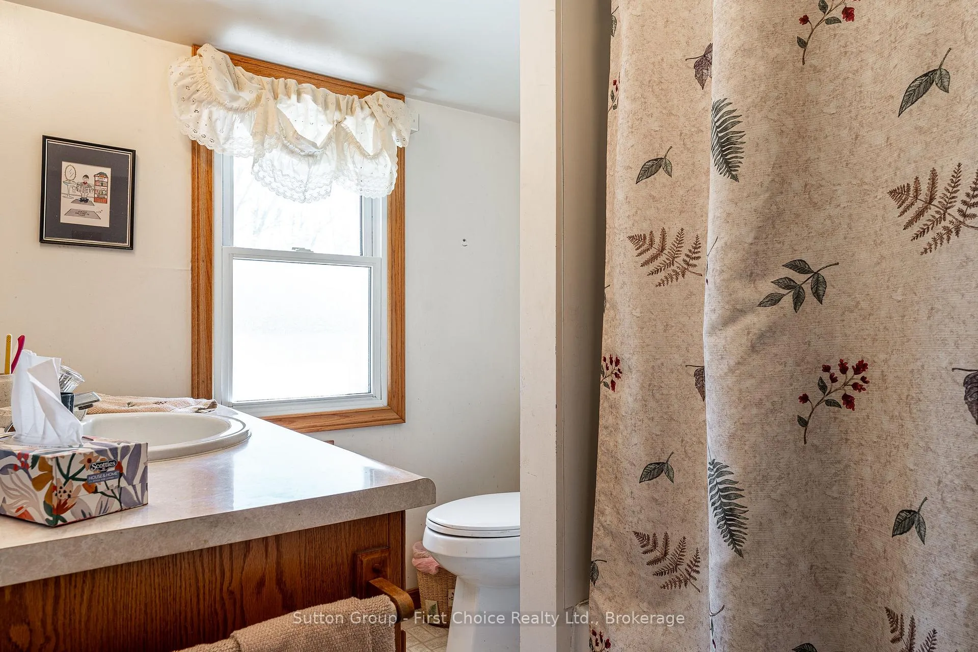 Photo 16 of 55 Dufferin Street, Stratford — HOMEH