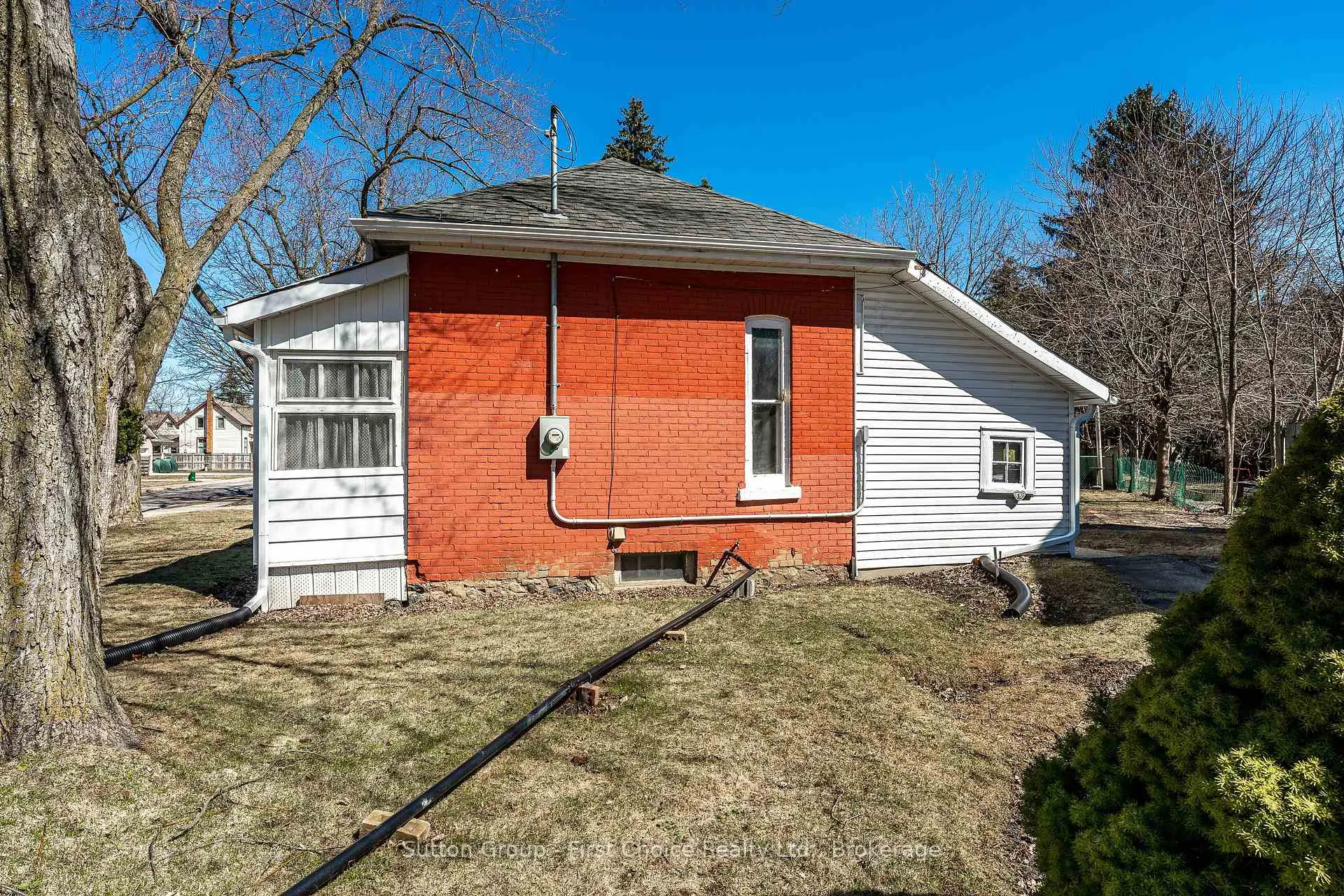 Photo 36 of 55 Dufferin Street, Stratford — HOMEH