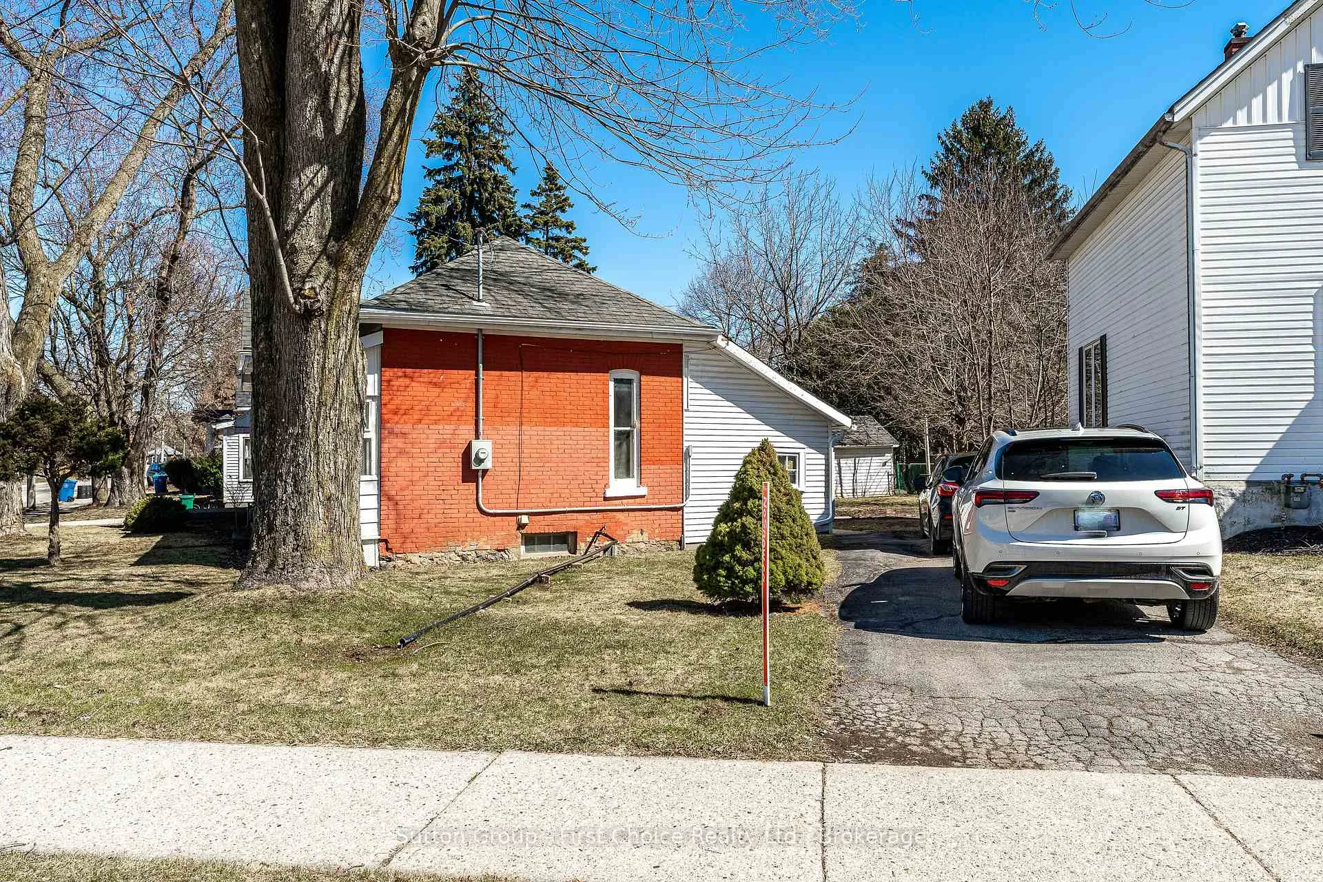 Photo 37 of 55 Dufferin Street, Stratford — HOMEH