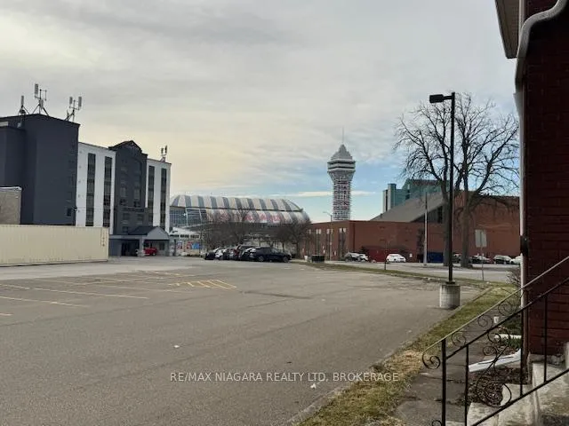 Photo 16 of 4893 Hunter Street, Niagara Falls, Clifton Hill — HOMEH