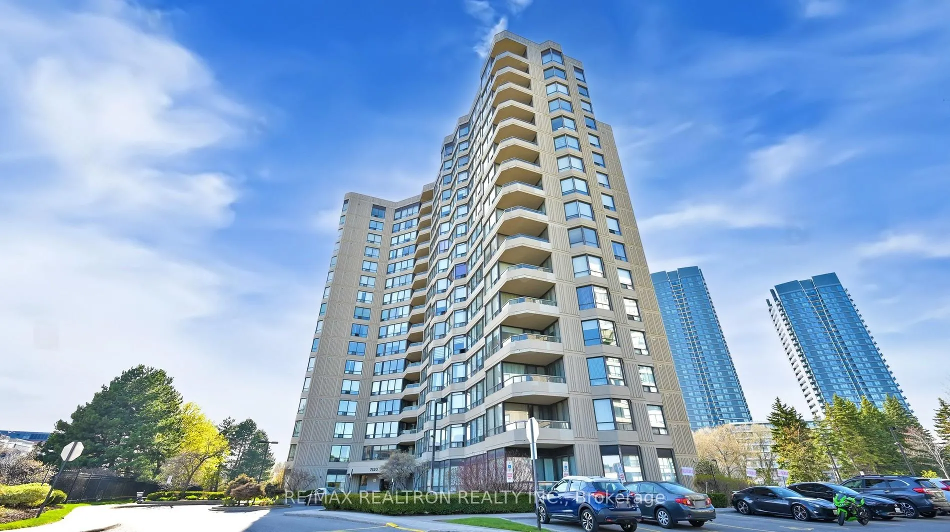Photo 2 of Unit 1103, 7420 Bathurst Street, Vaughan, Brownridge — HOMEH