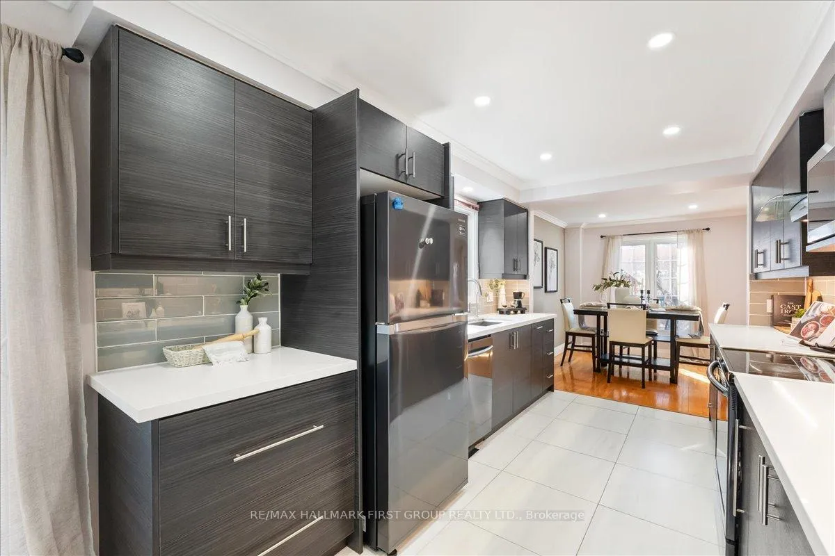 Photo 16 of 780 Hampton Court, Pickering, West Shore — HOMEH