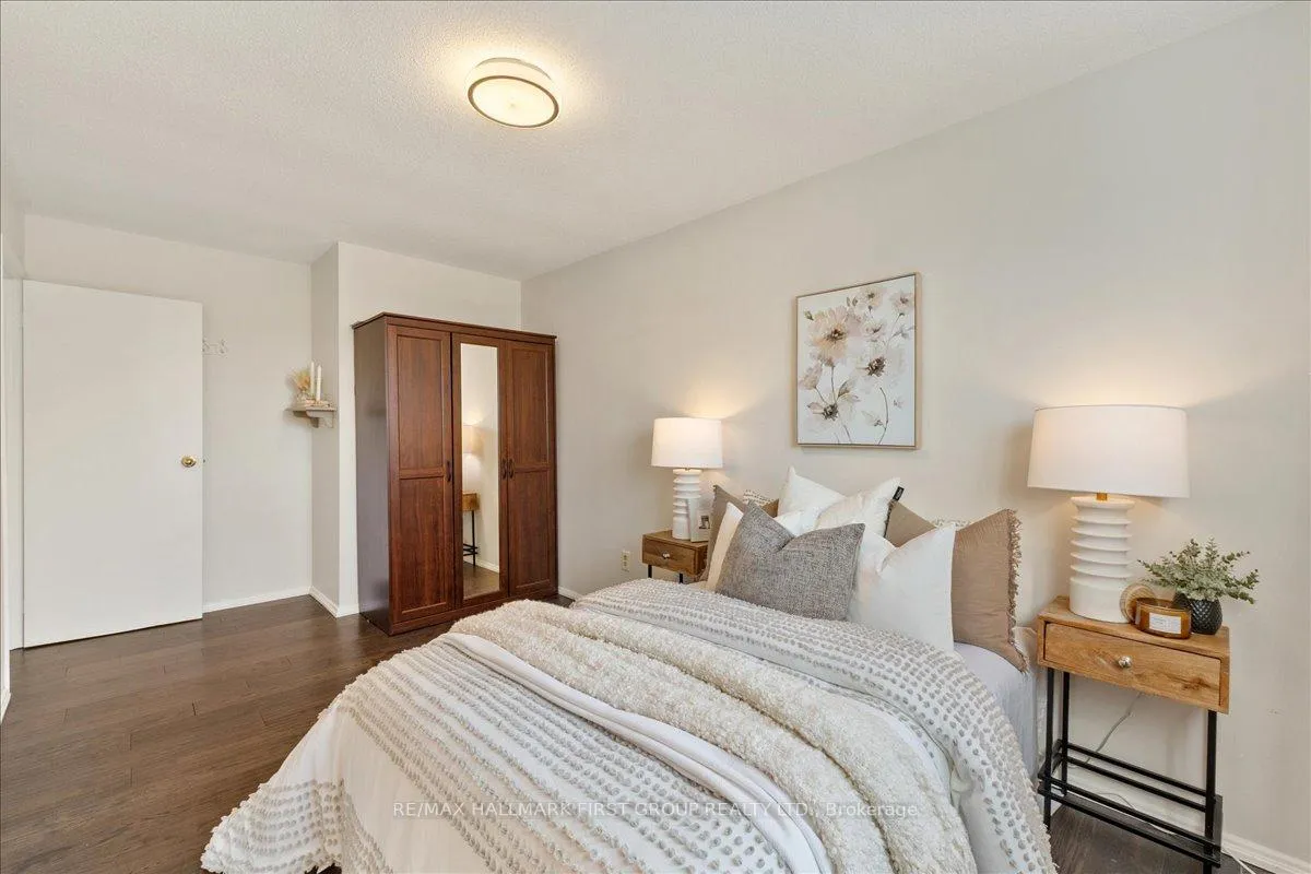 Photo 31 of 780 Hampton Court, Pickering, West Shore — HOMEH