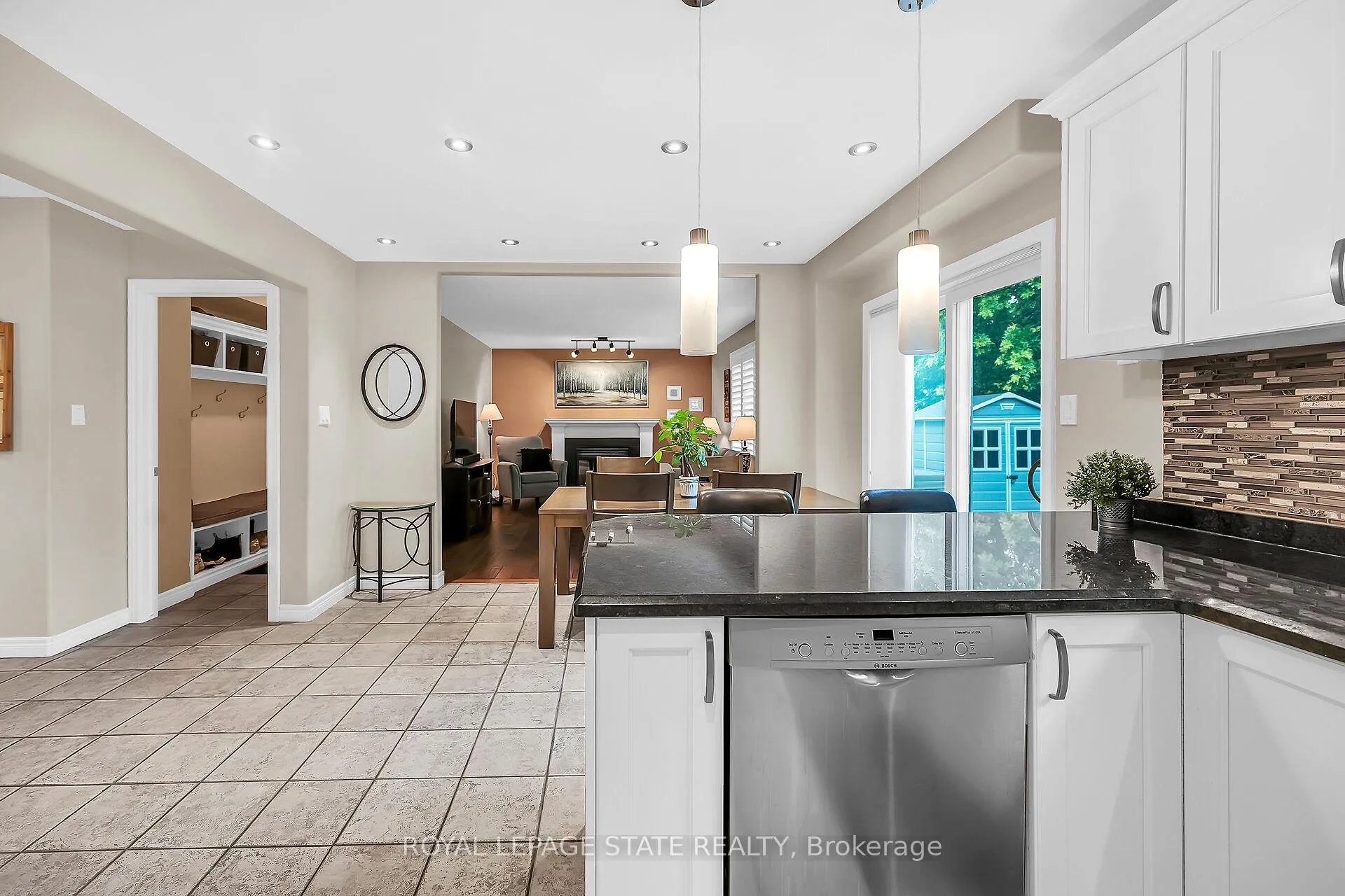 Photo 12 of 2371 Pathfinder Drive, Burlington, Orchard — HOMEH