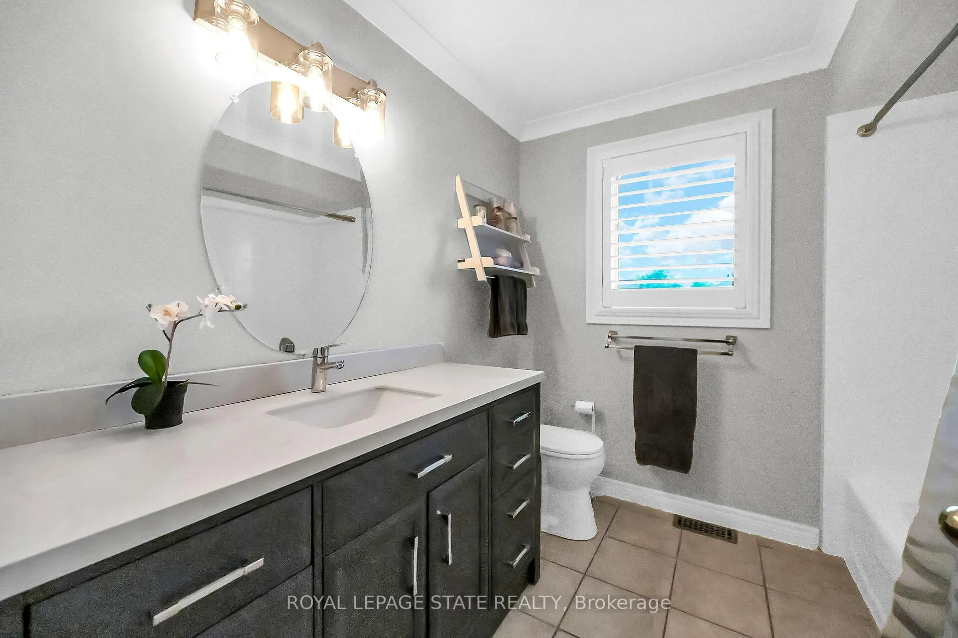 Photo 28 of 2371 Pathfinder Drive, Burlington, Orchard — HOMEH