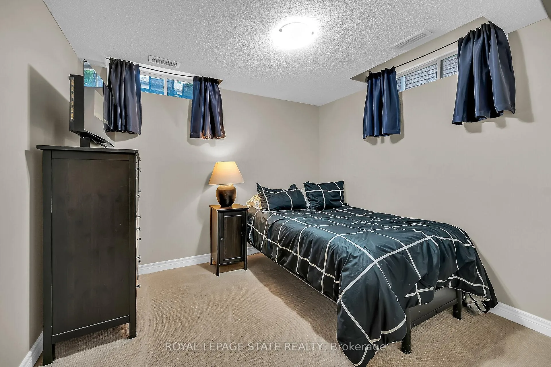 Photo 40 of 2371 Pathfinder Drive, Burlington, Orchard — HOMEH