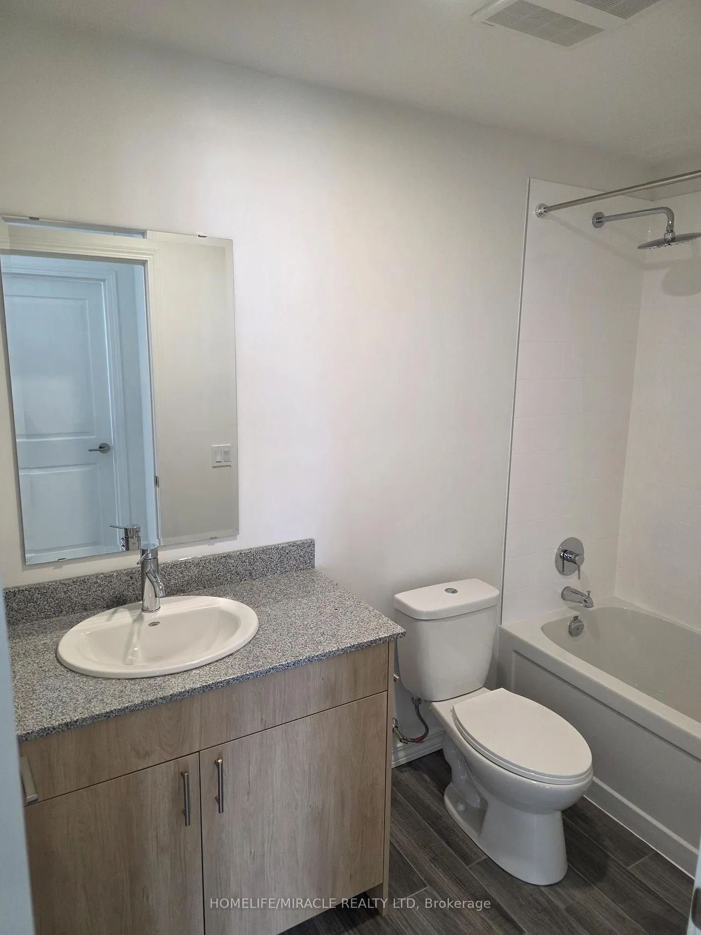 Photo 8 of Unit 201C, 191 Elmira Road S, Guelph, Willow West/Sugarbush/West Acres — HOMEH