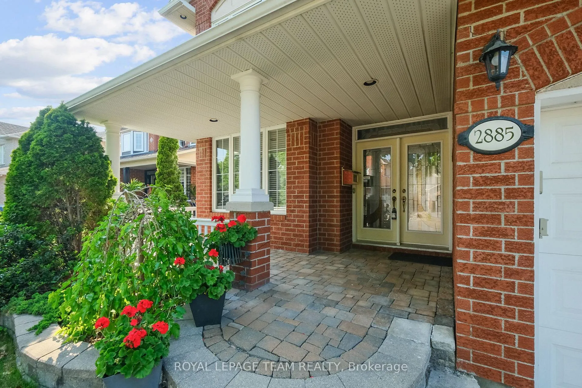 Photo 2 of 2885 Brigham Way, Ottawa, Upper Hunt Club — HOMEH