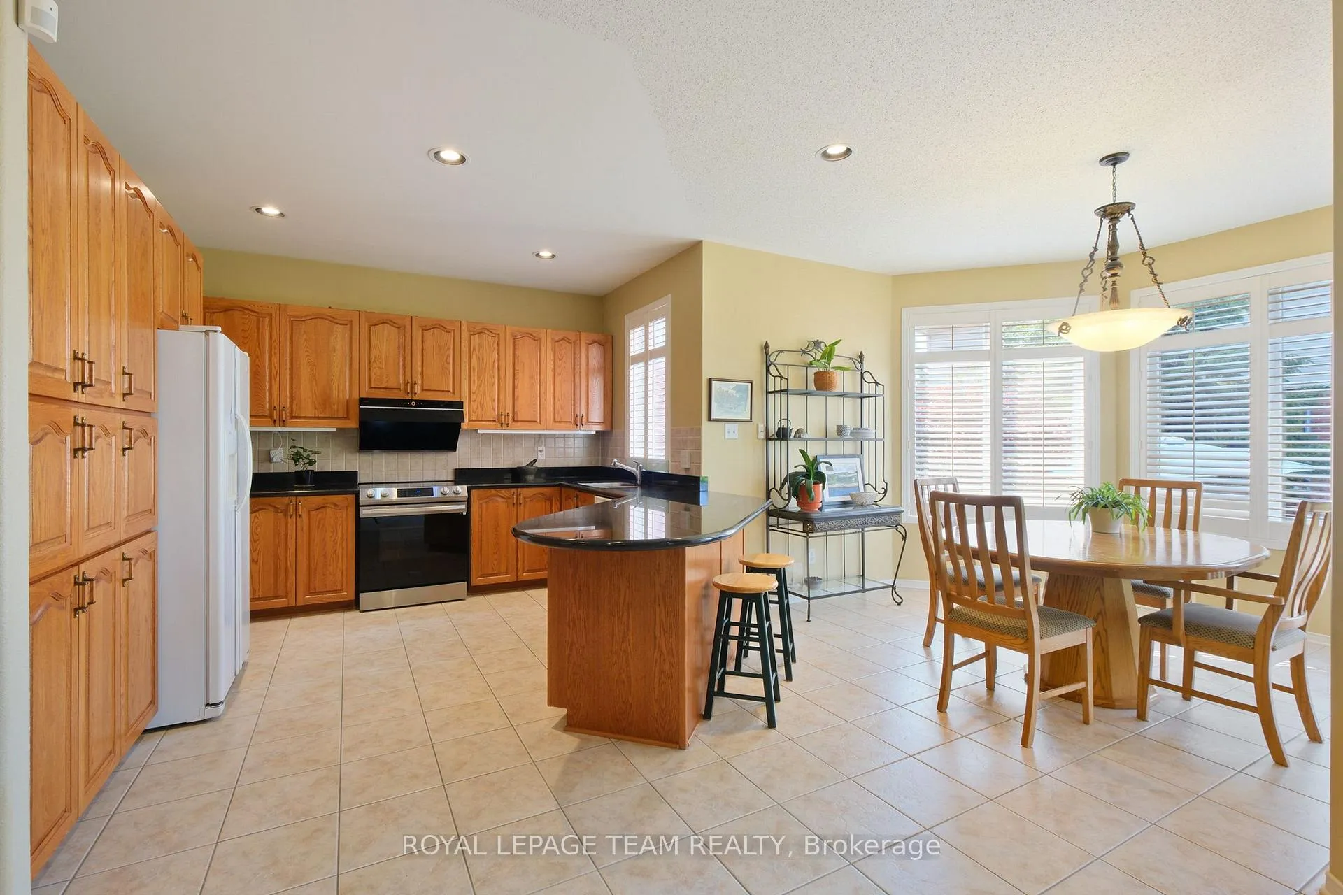Photo 12 of 2885 Brigham Way, Ottawa, Upper Hunt Club — HOMEH