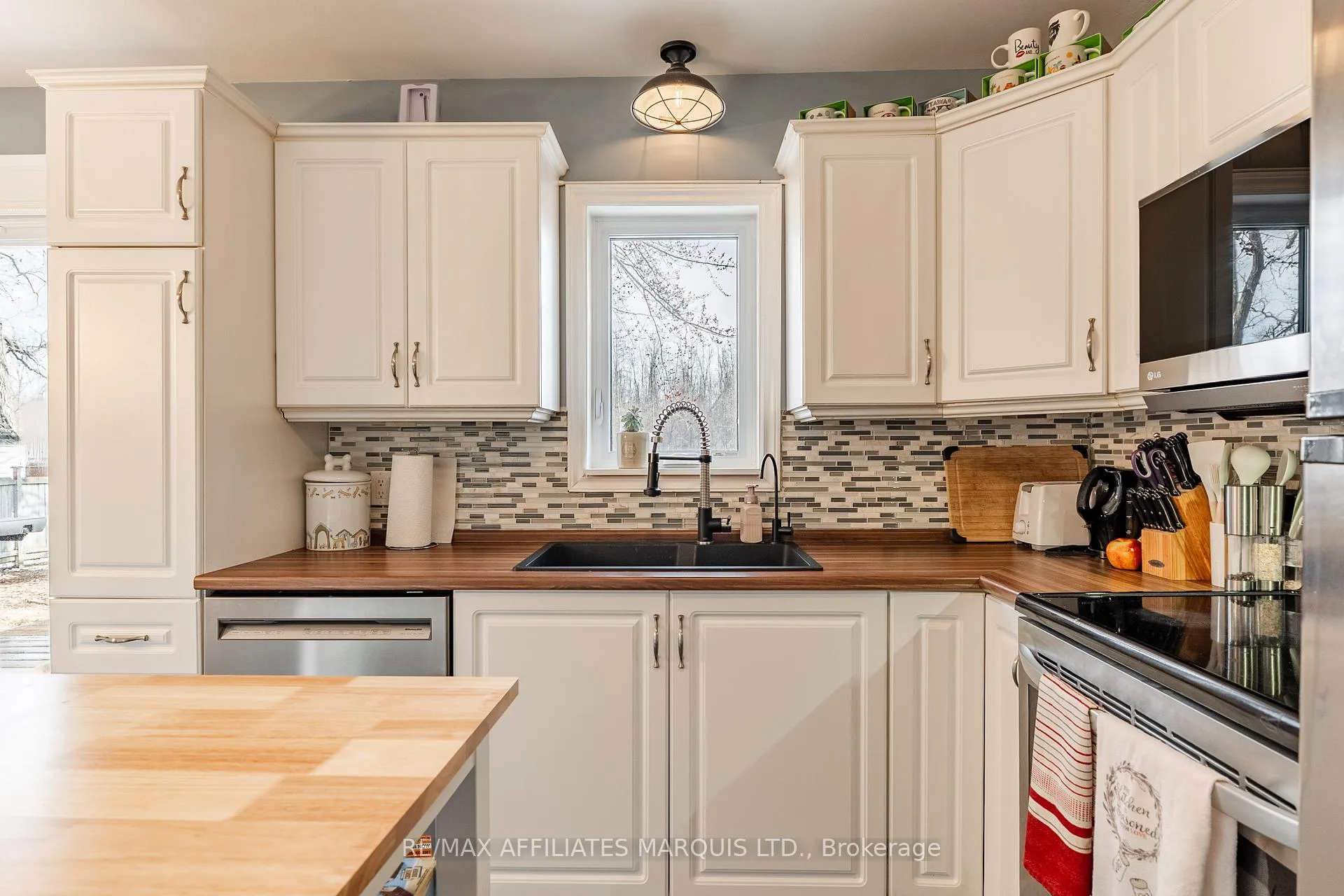 Photo 21 of 513 Joyce Street, Cornwall — HOMEH