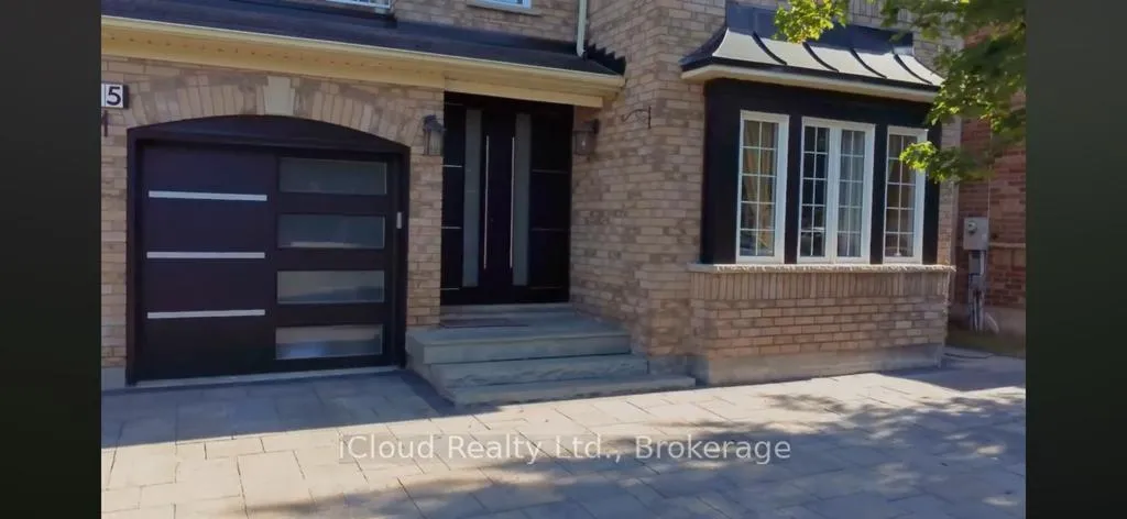 Photo 2 of 15 Nina Place, Brampton, Fletcher's Meadow — HOMEH