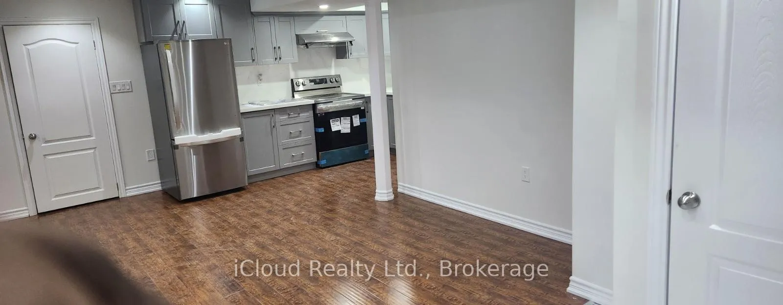 Photo 5 of 15 Nina Place, Brampton, Fletcher's Meadow — HOMEH