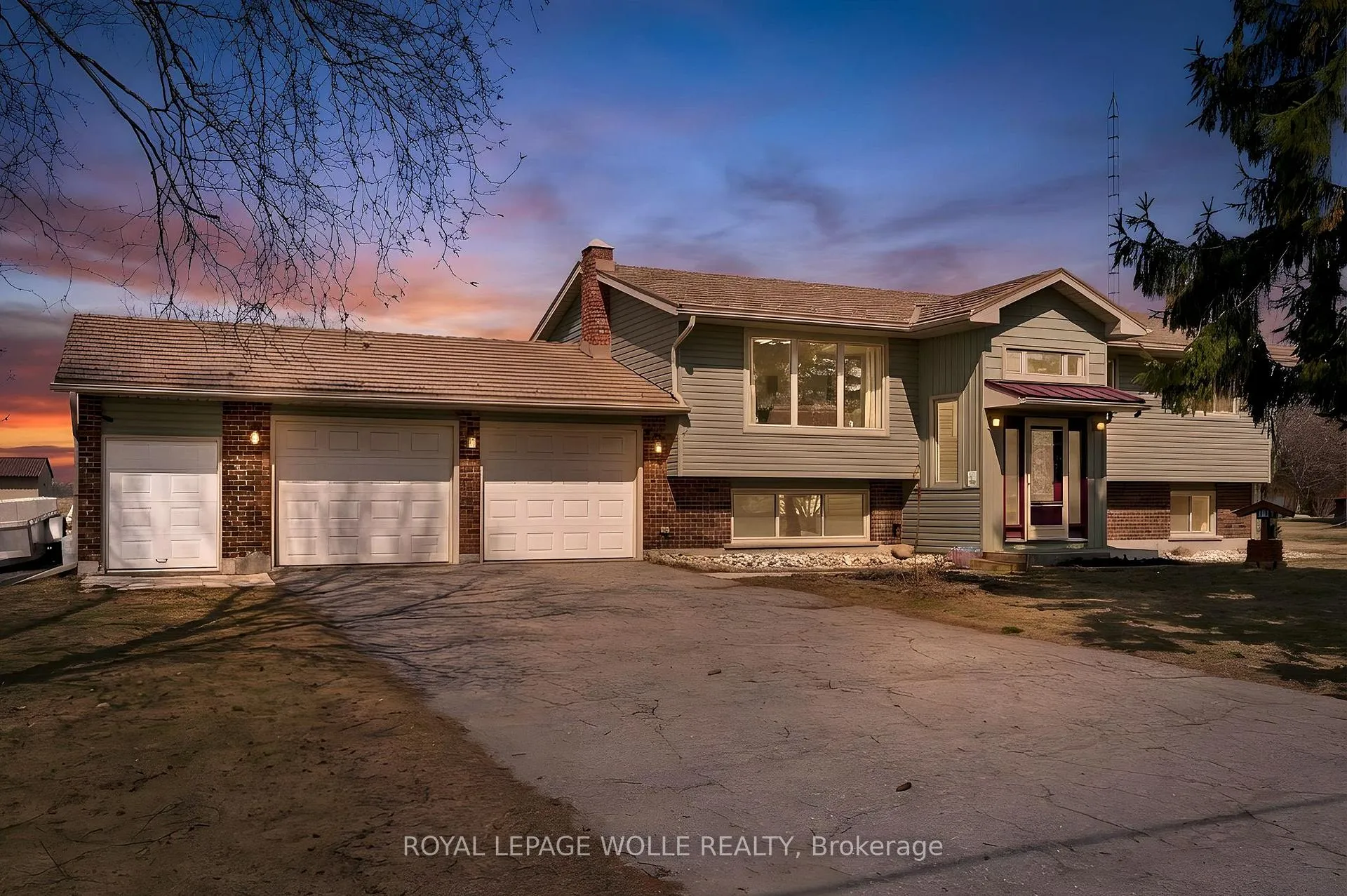Front of 7422 Wellington Rd 51