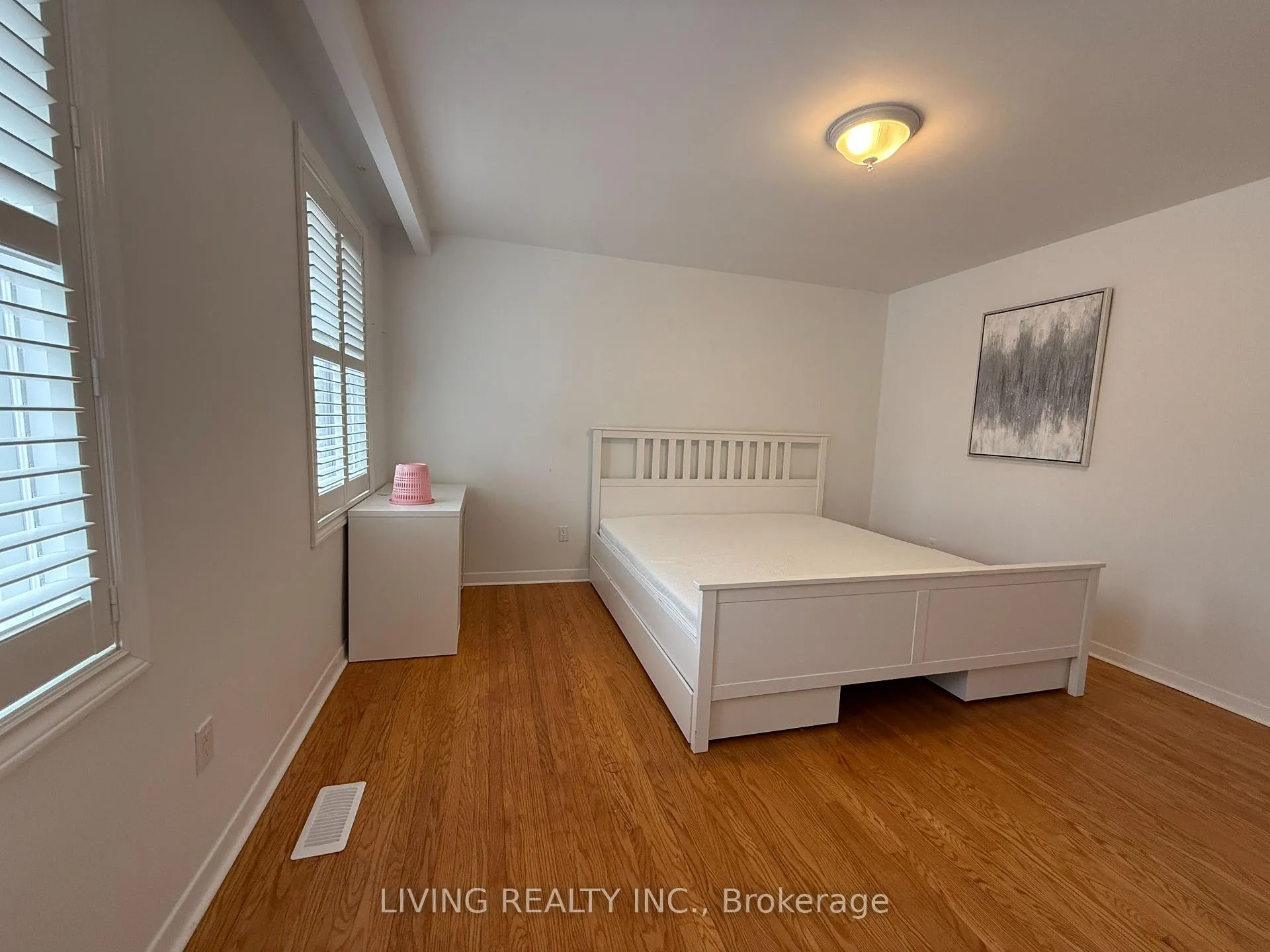 Photo 12 of 156 Fitzgerald Avenue, Markham, Unionville — HOMEH
