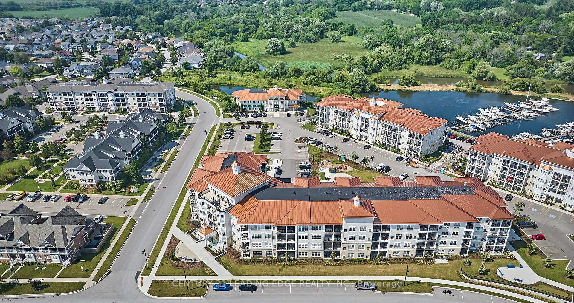Photo 2 of Unit 105, 50 Lakebreeze Drive, Clarington, Newcastle — HOMEH