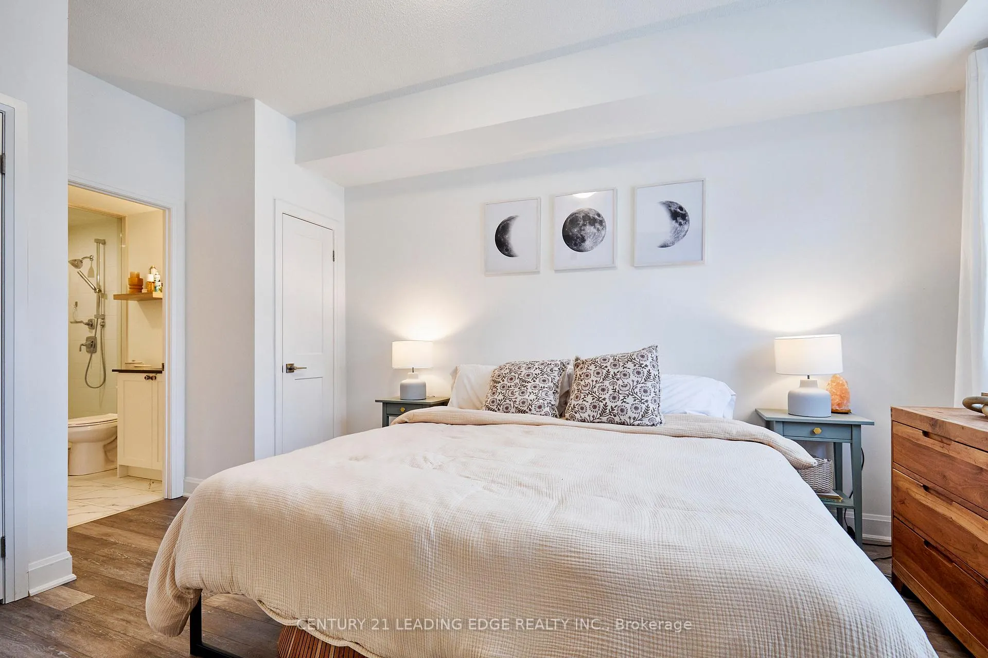 Photo 23 of Unit 105, 50 Lakebreeze Drive, Clarington, Newcastle — HOMEH
