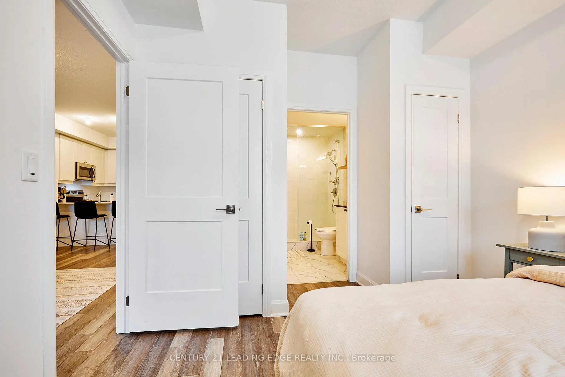 Photo 24 of Unit 105, 50 Lakebreeze Drive, Clarington, Newcastle — HOMEH