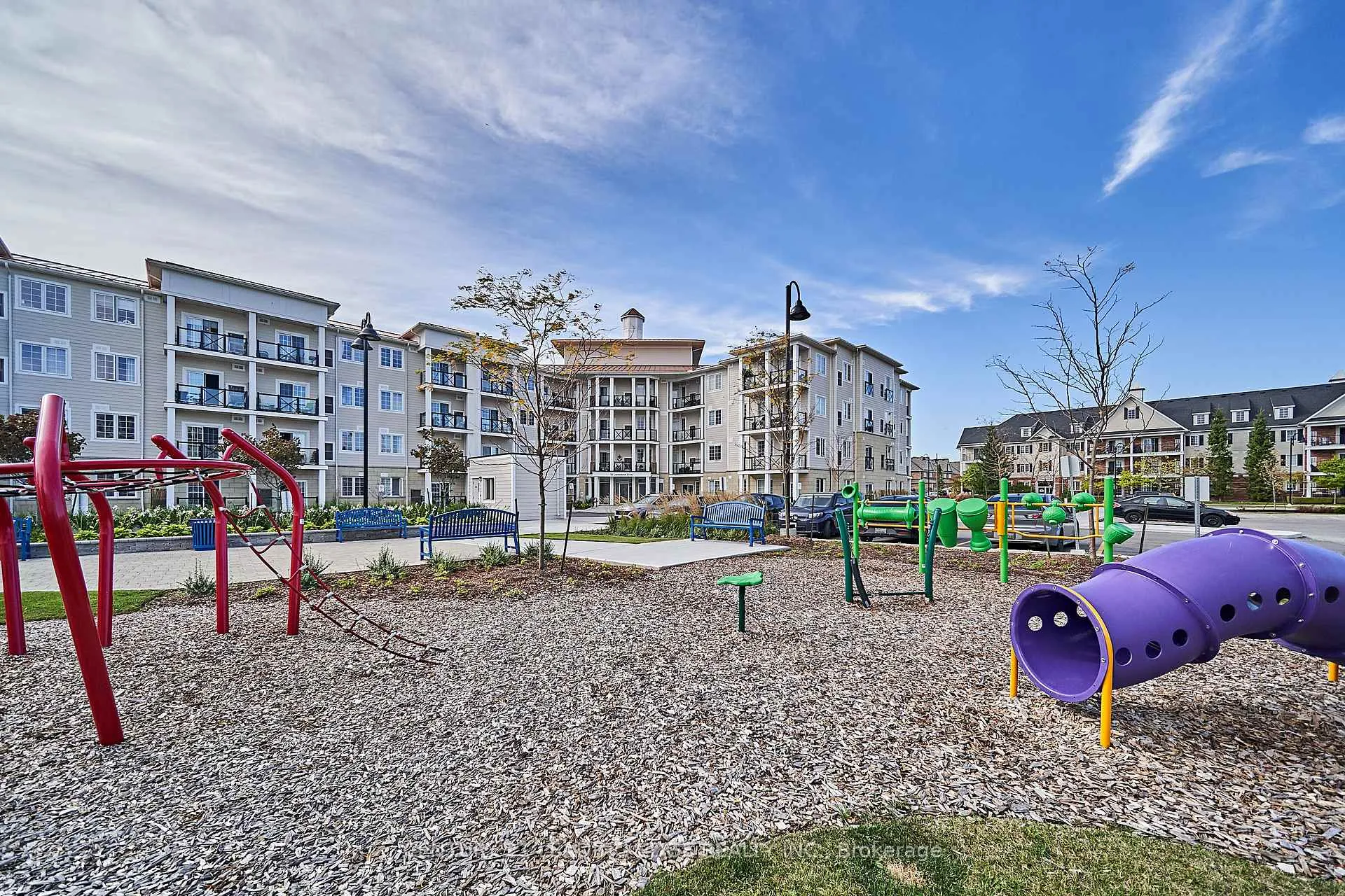 Photo 31 of Unit 105, 50 Lakebreeze Drive, Clarington, Newcastle — HOMEH