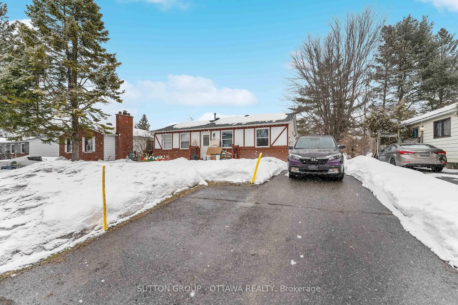Photo 1 of Unit B, 20 Dundegan Drive, Ottawa, Kanata - Glencairn/Hazeldean — HOMEH