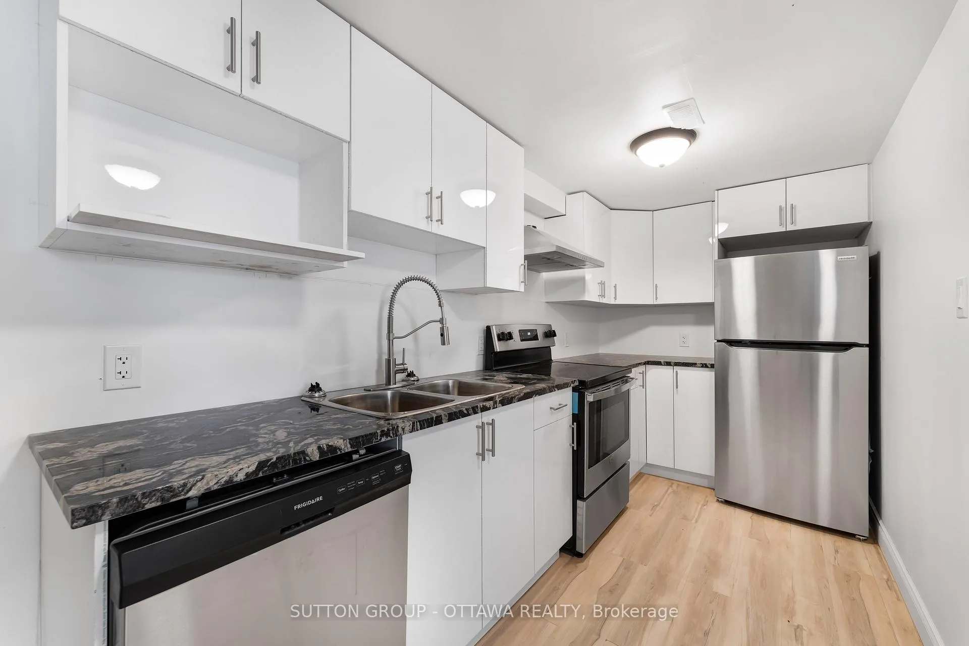 Photo 3 of Unit B, 20 Dundegan Drive, Ottawa, Kanata - Glencairn/Hazeldean — HOMEH