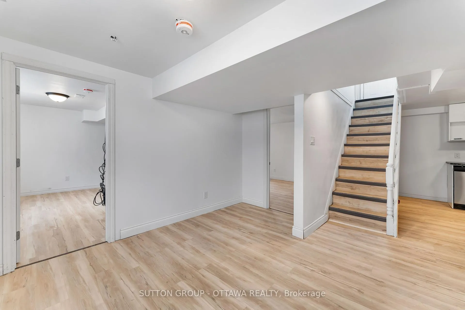Photo 8 of Unit B, 20 Dundegan Drive, Ottawa, Kanata - Glencairn/Hazeldean — HOMEH