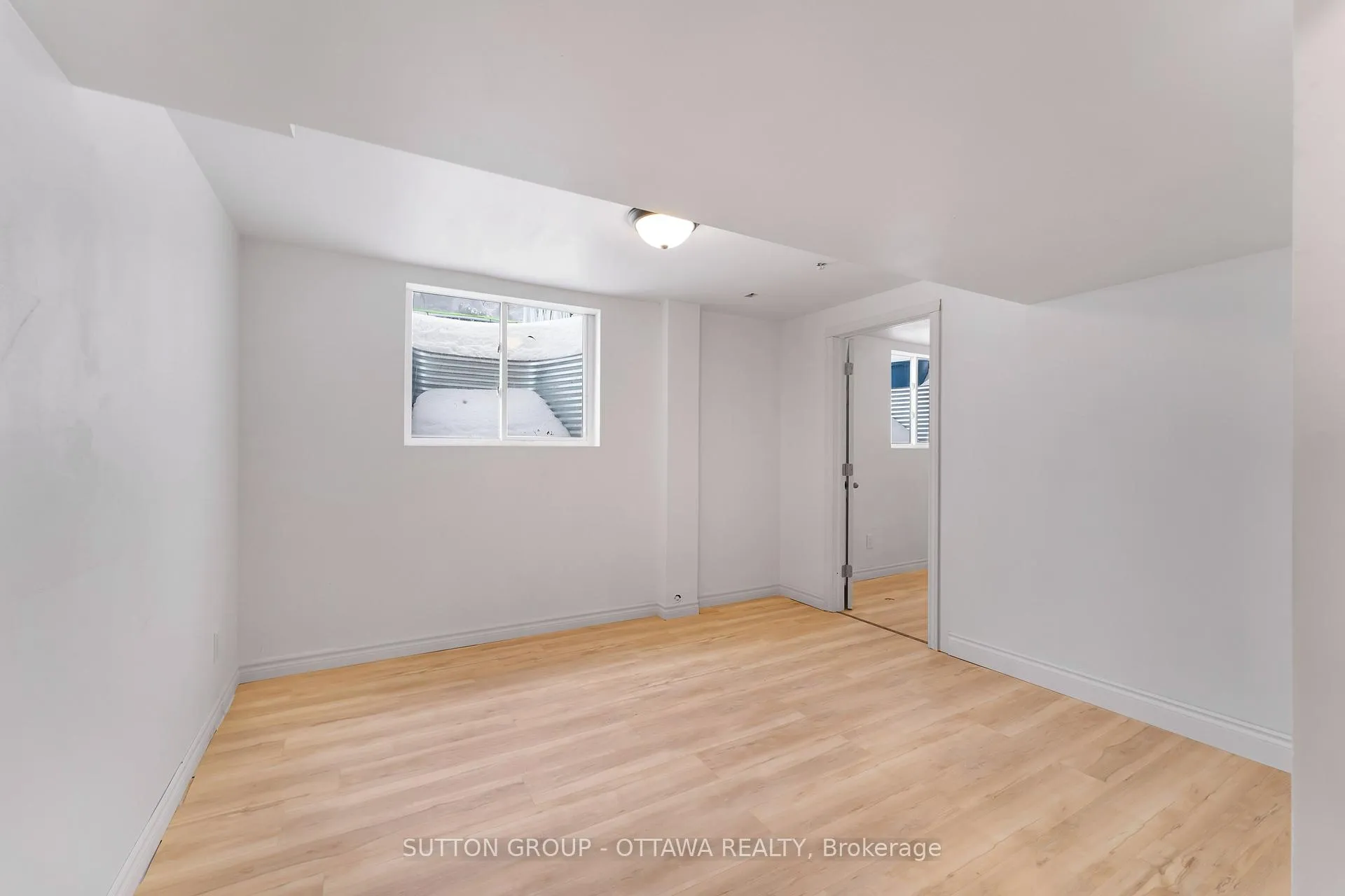 Photo 9 of Unit B, 20 Dundegan Drive, Ottawa, Kanata - Glencairn/Hazeldean — HOMEH