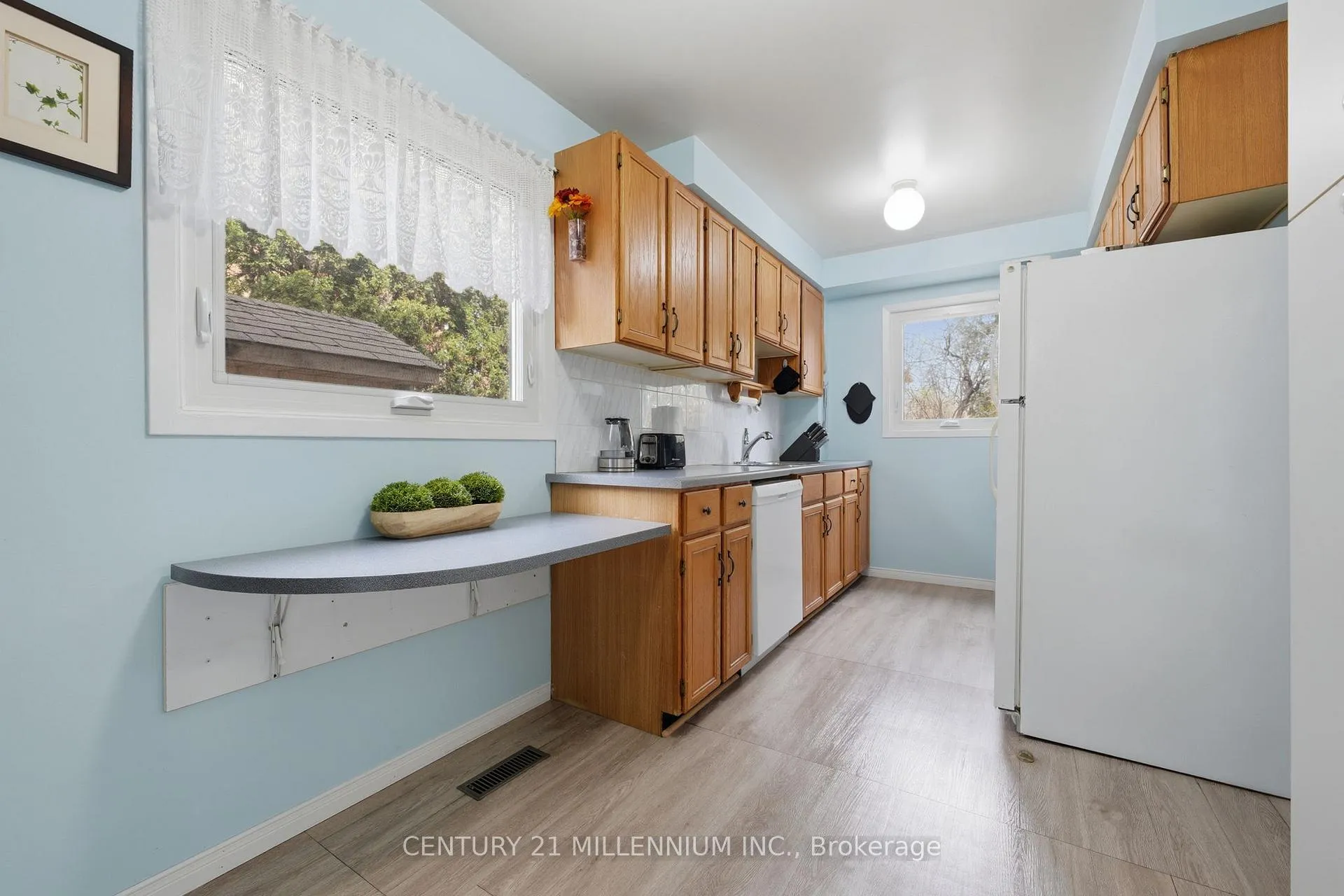 Photo 7 of 59 Dumfries Avenue, Brampton, Heart Lake West — HOMEH