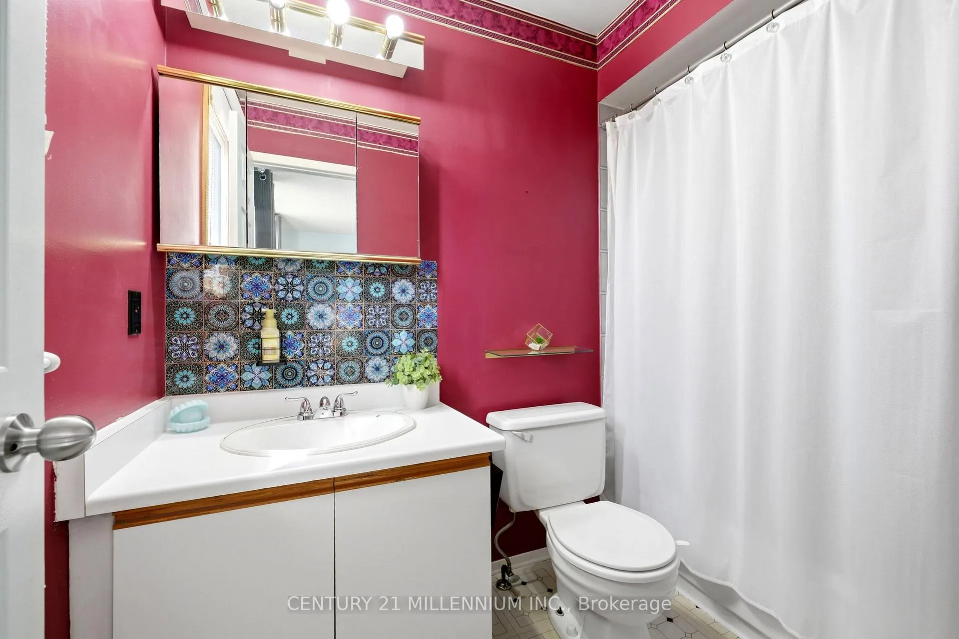 Photo 13 of 59 Dumfries Avenue, Brampton, Heart Lake West — HOMEH