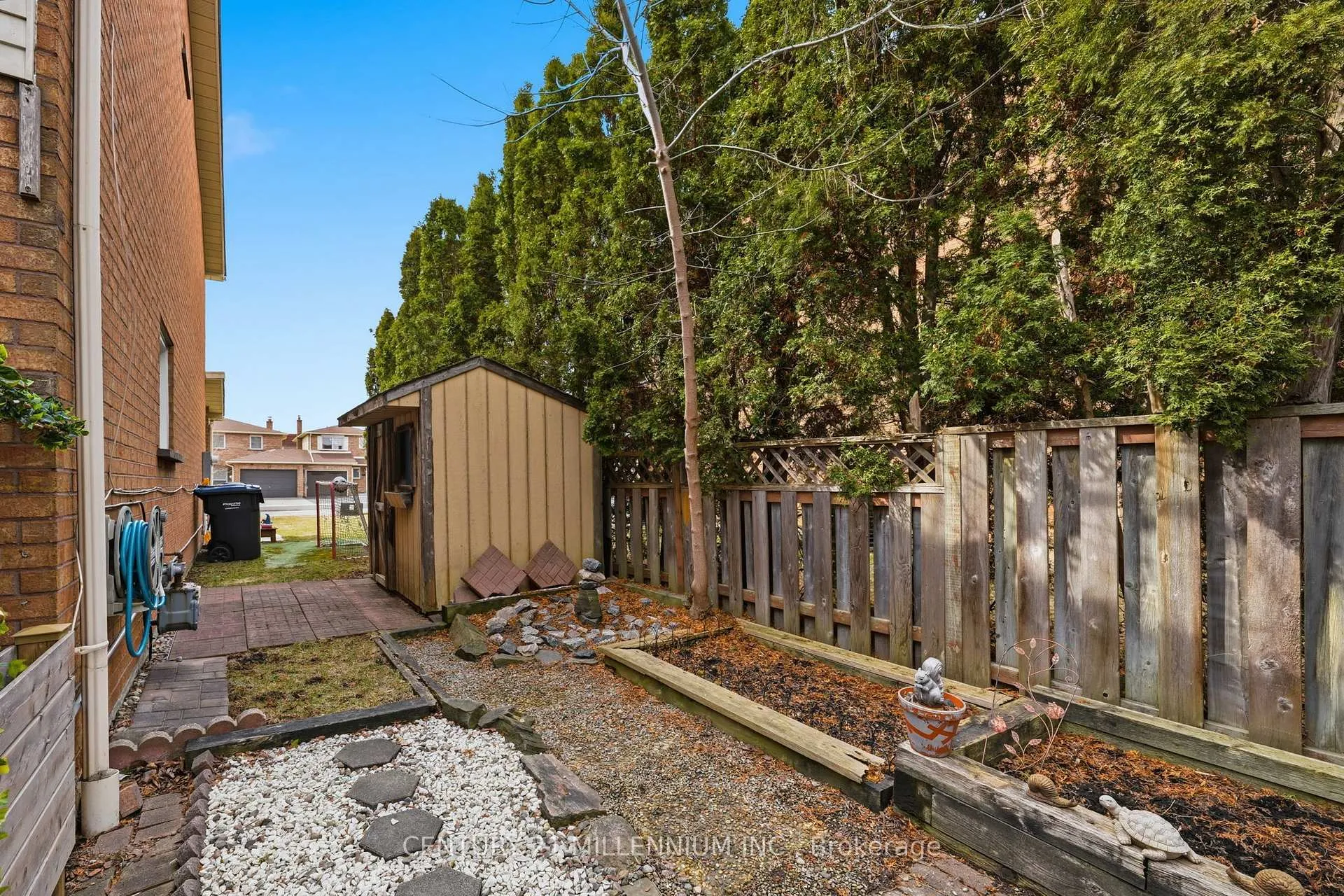 Photo 24 of 59 Dumfries Avenue, Brampton, Heart Lake West — HOMEH